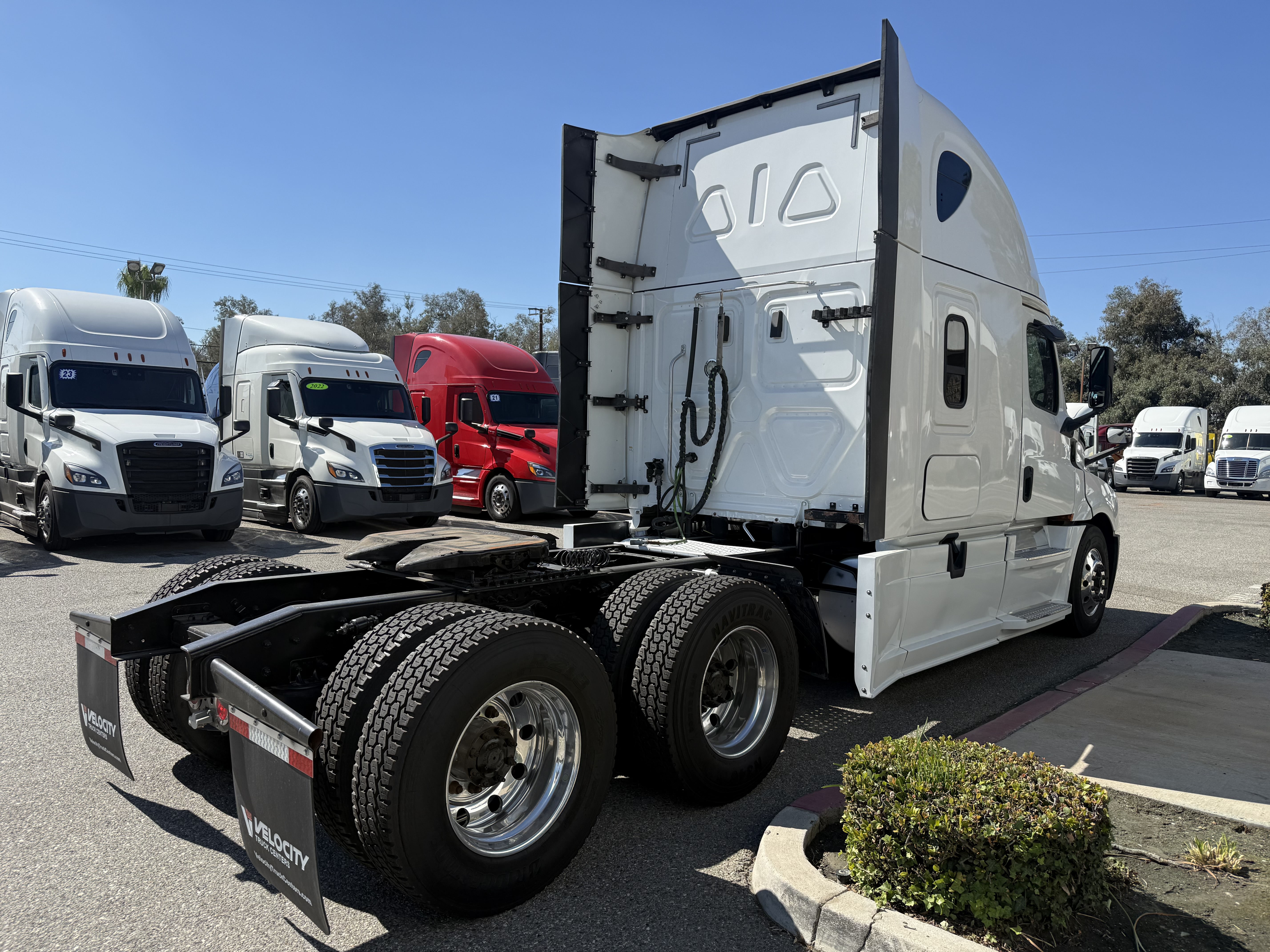 2019 FREIGHTLINER CASCADIA 126SLP - image 7