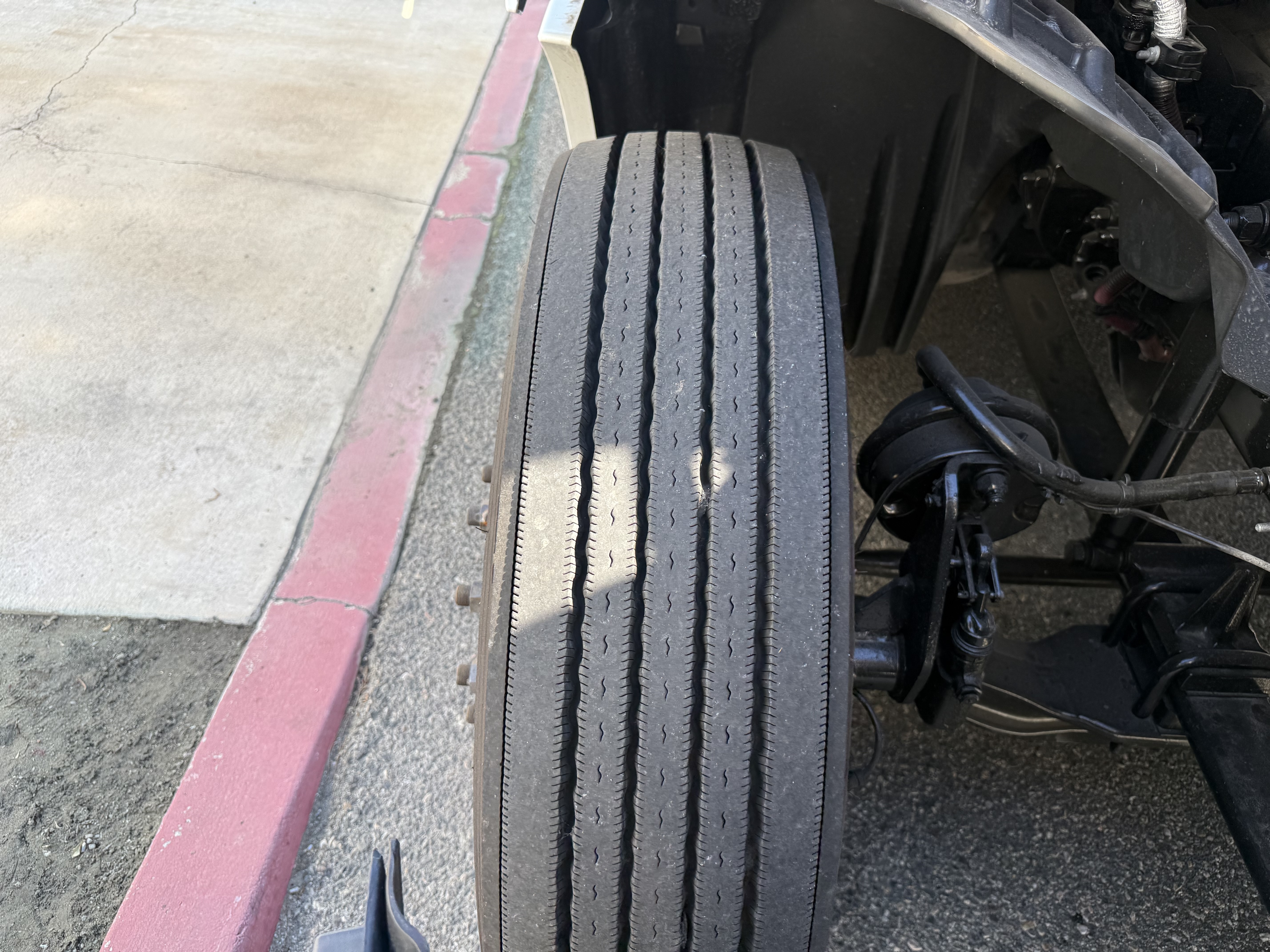 2019 FREIGHTLINER CASCADIA 126SLP - image 13