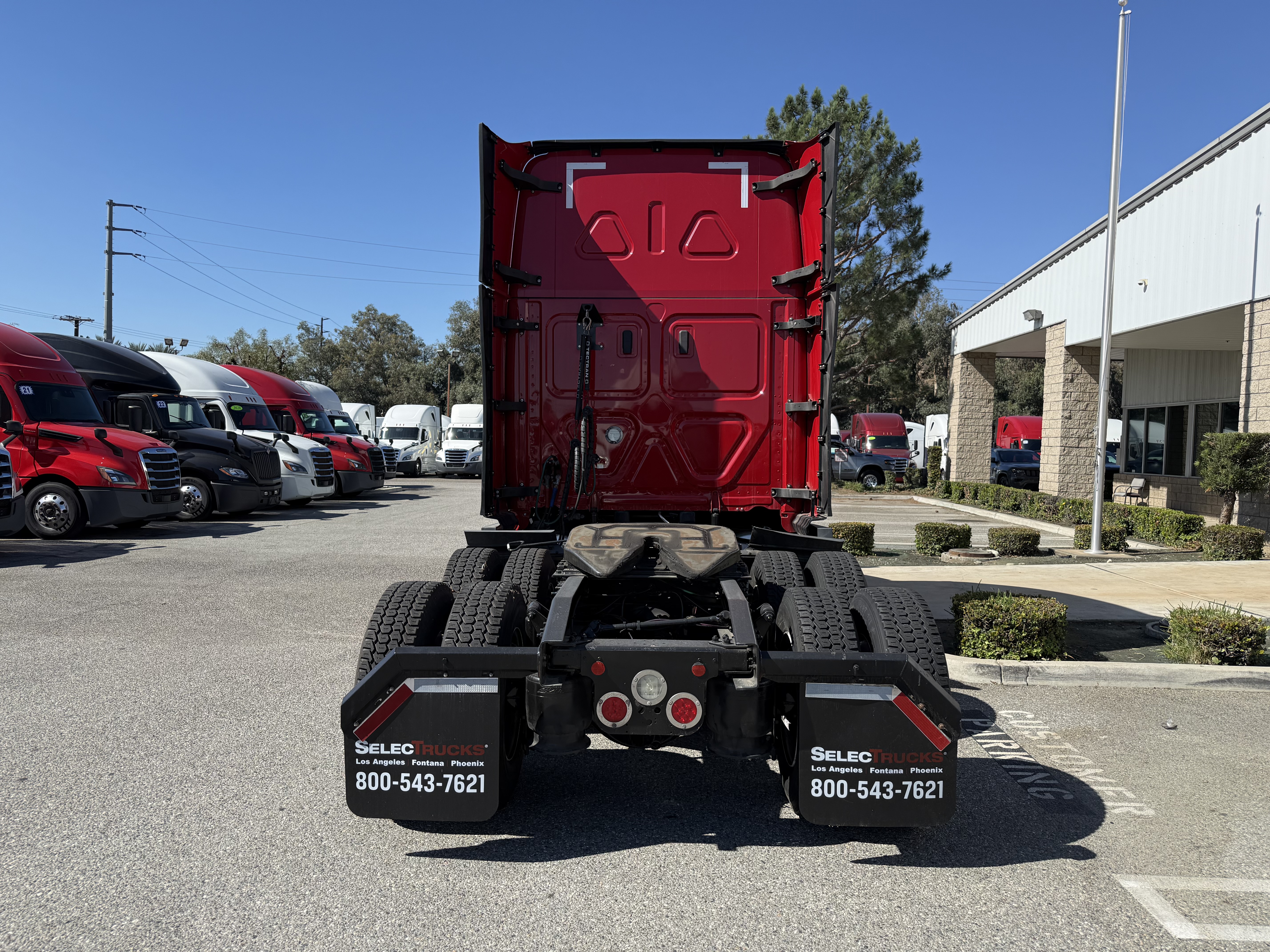 2021 FREIGHTLINER CASCADIA 126SLP - image 5