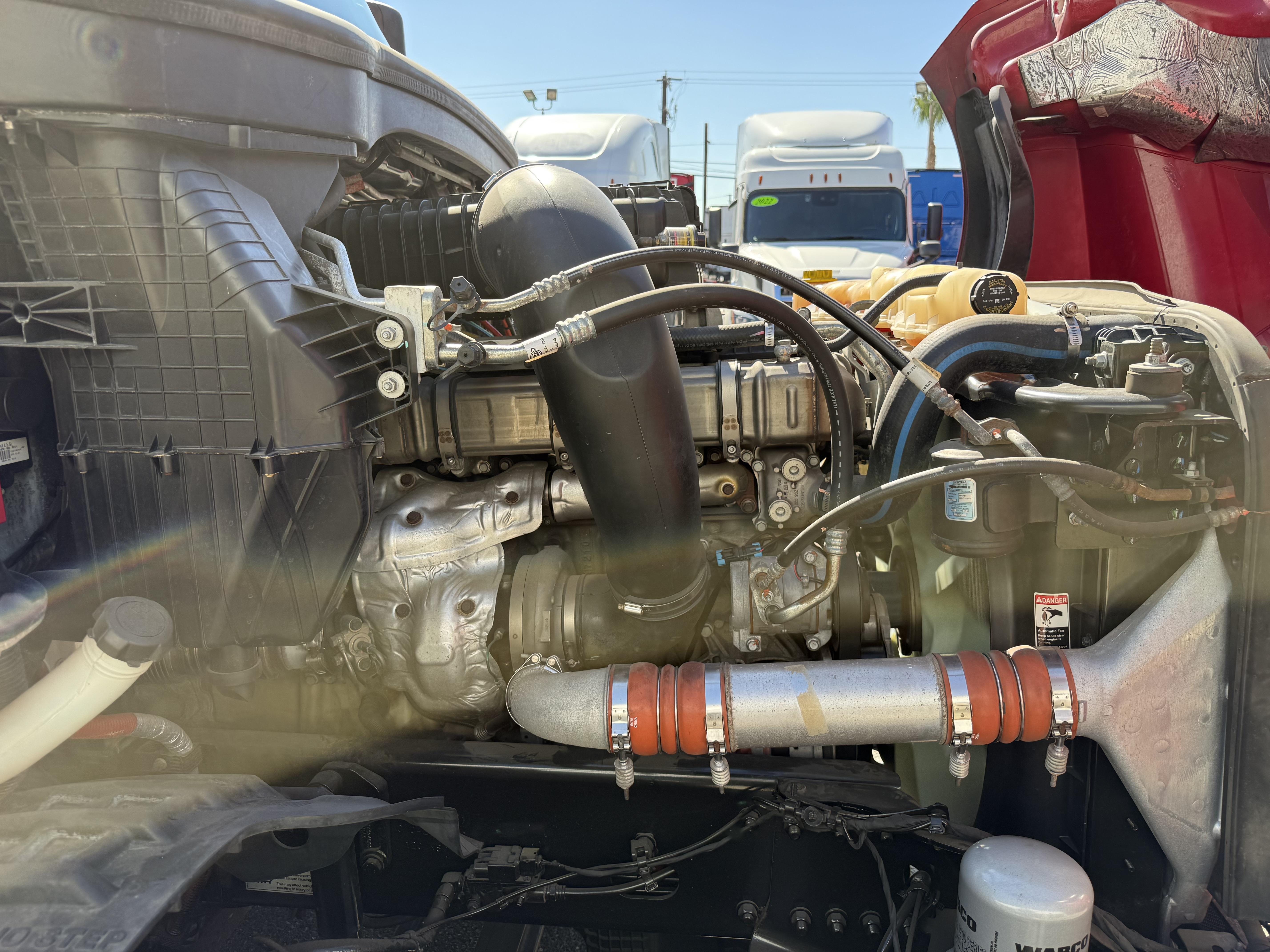 2021 FREIGHTLINER CASCADIA 126SLP - image 10