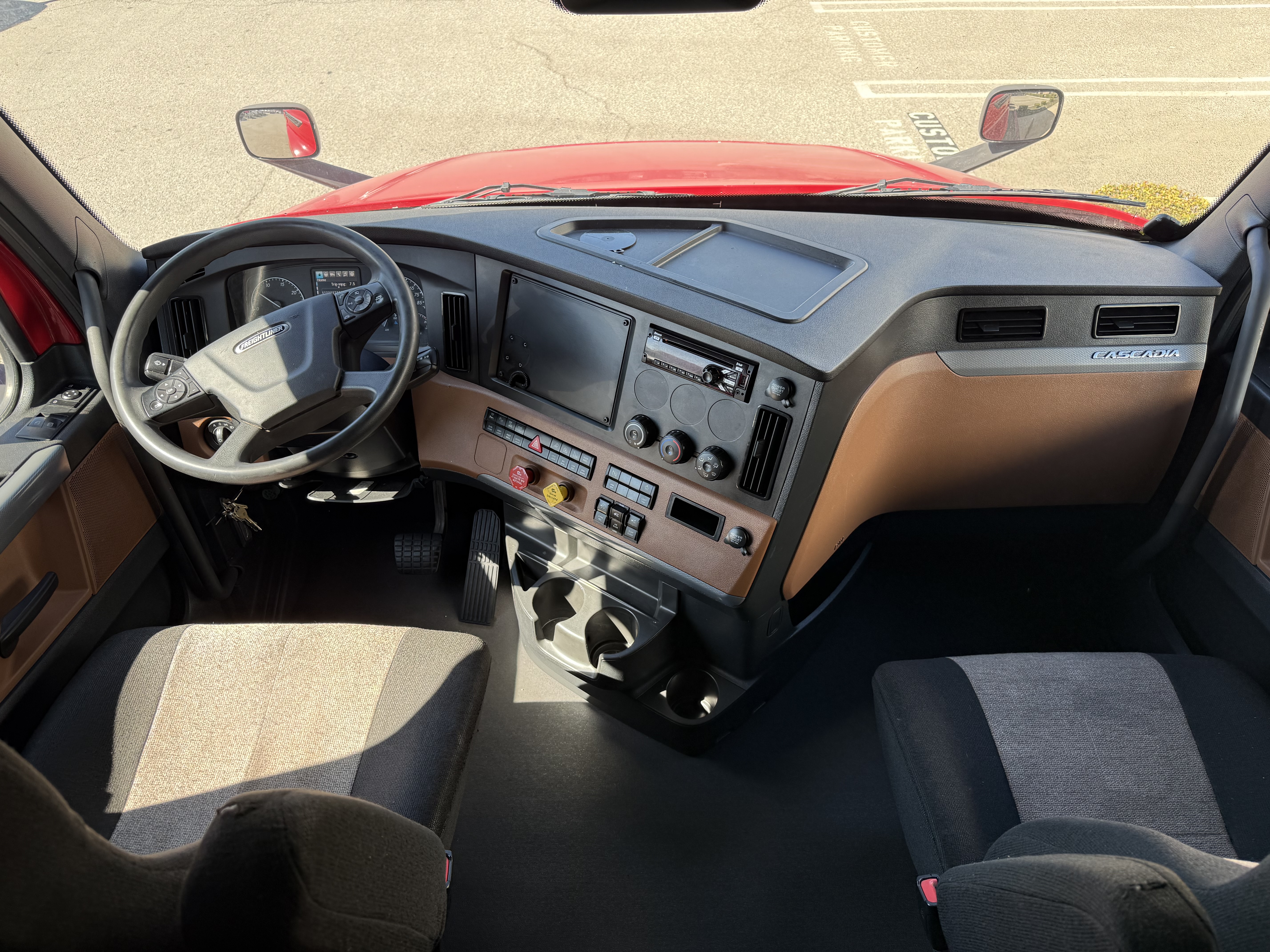 2021 FREIGHTLINER CASCADIA 126SLP - image 16