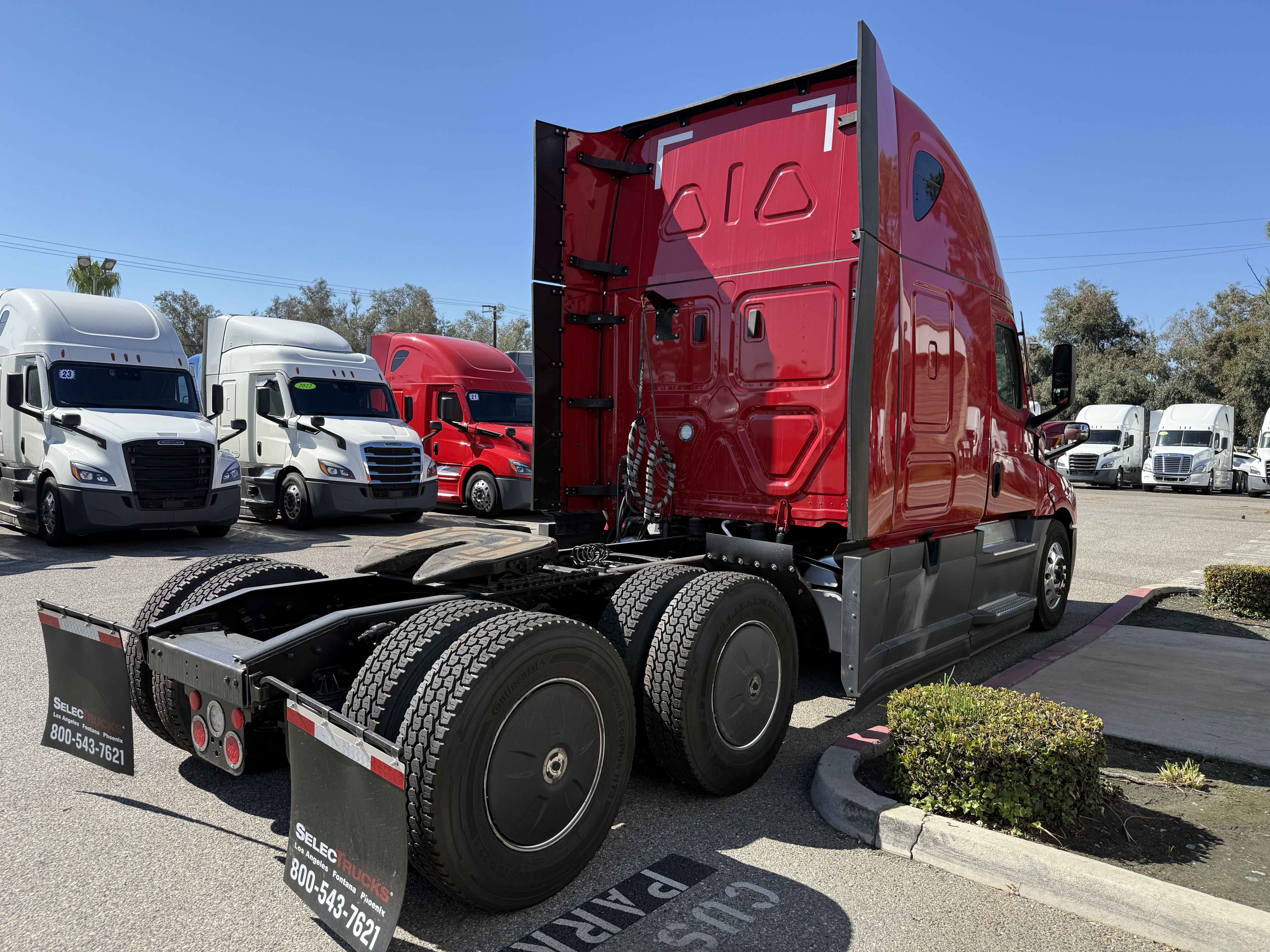 2023 FREIGHTLINER CASCADIA 126SLP - image 7
