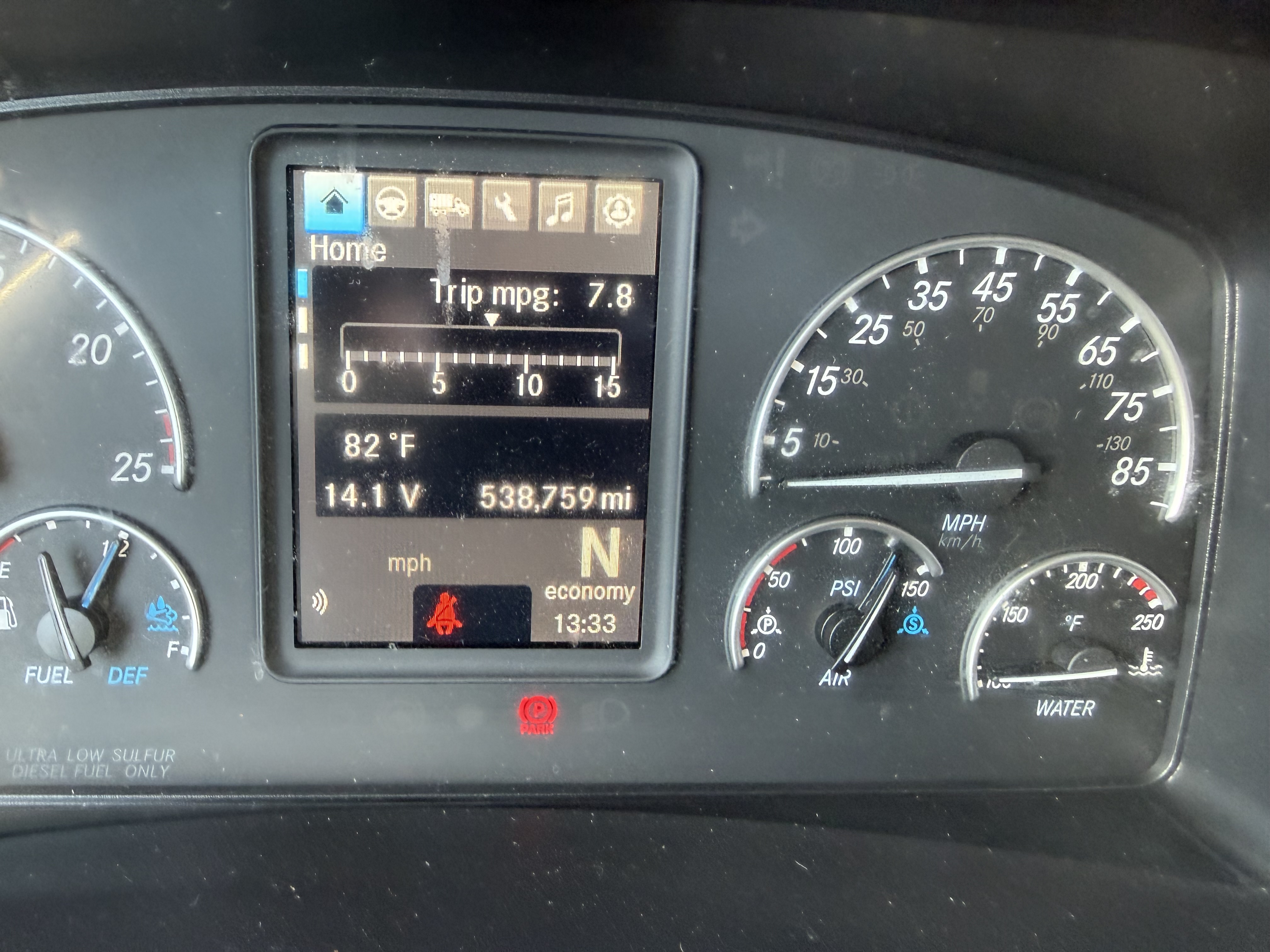 2023 FREIGHTLINER CASCADIA 126SLP - image 15