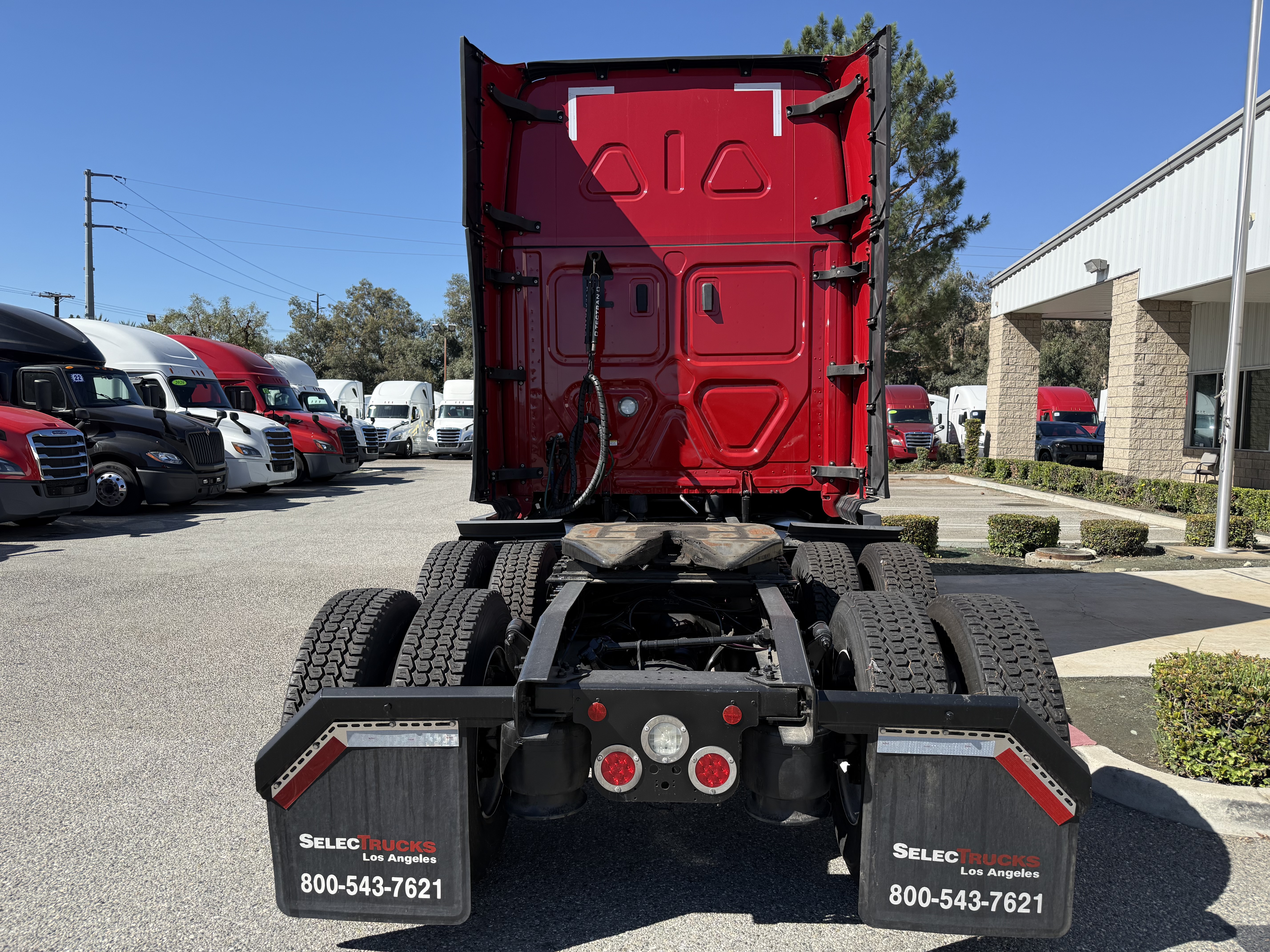 2021 FREIGHTLINER CASCADIA 126SLP - image 5