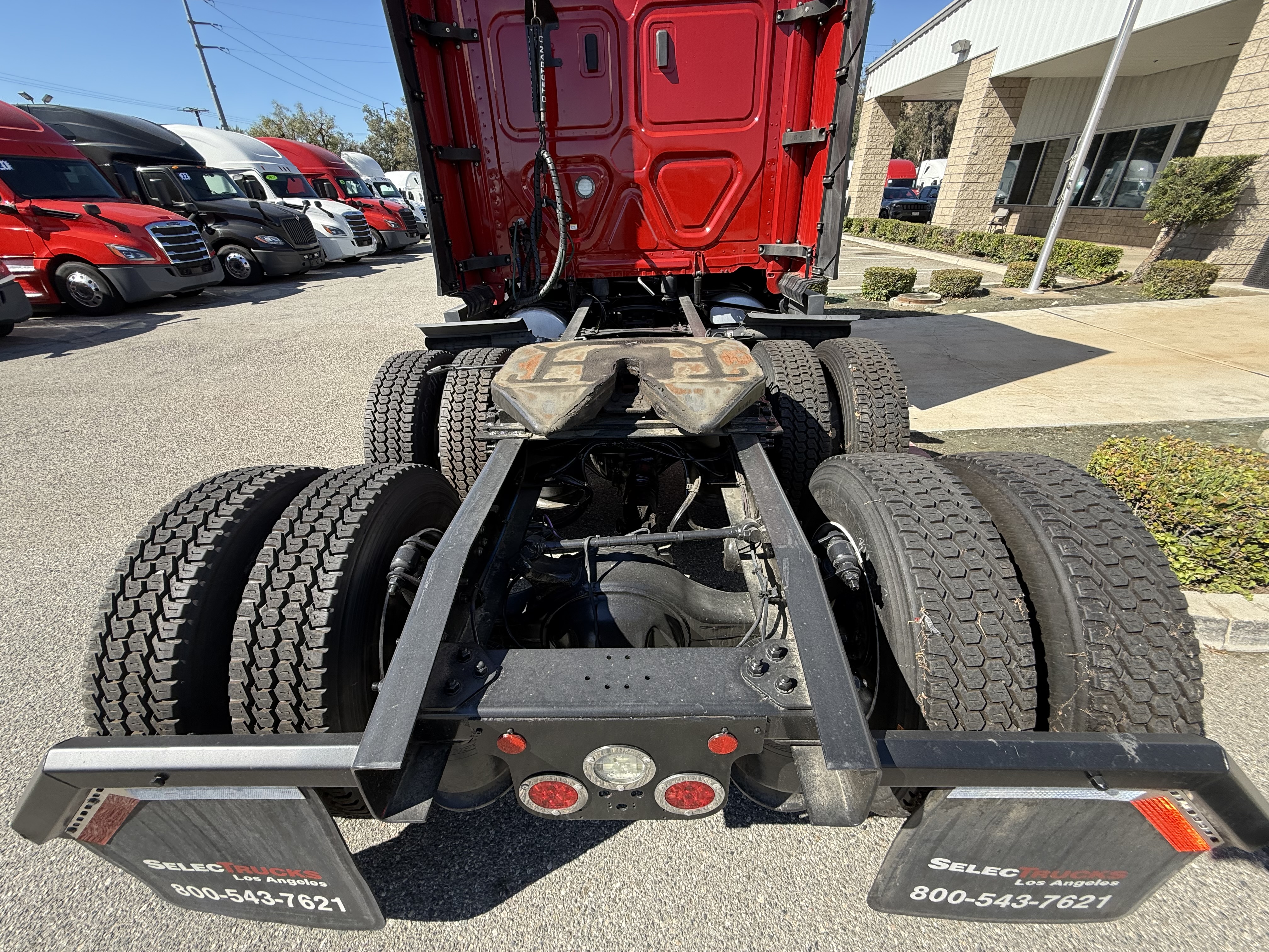 2021 FREIGHTLINER CASCADIA 126SLP - image 6