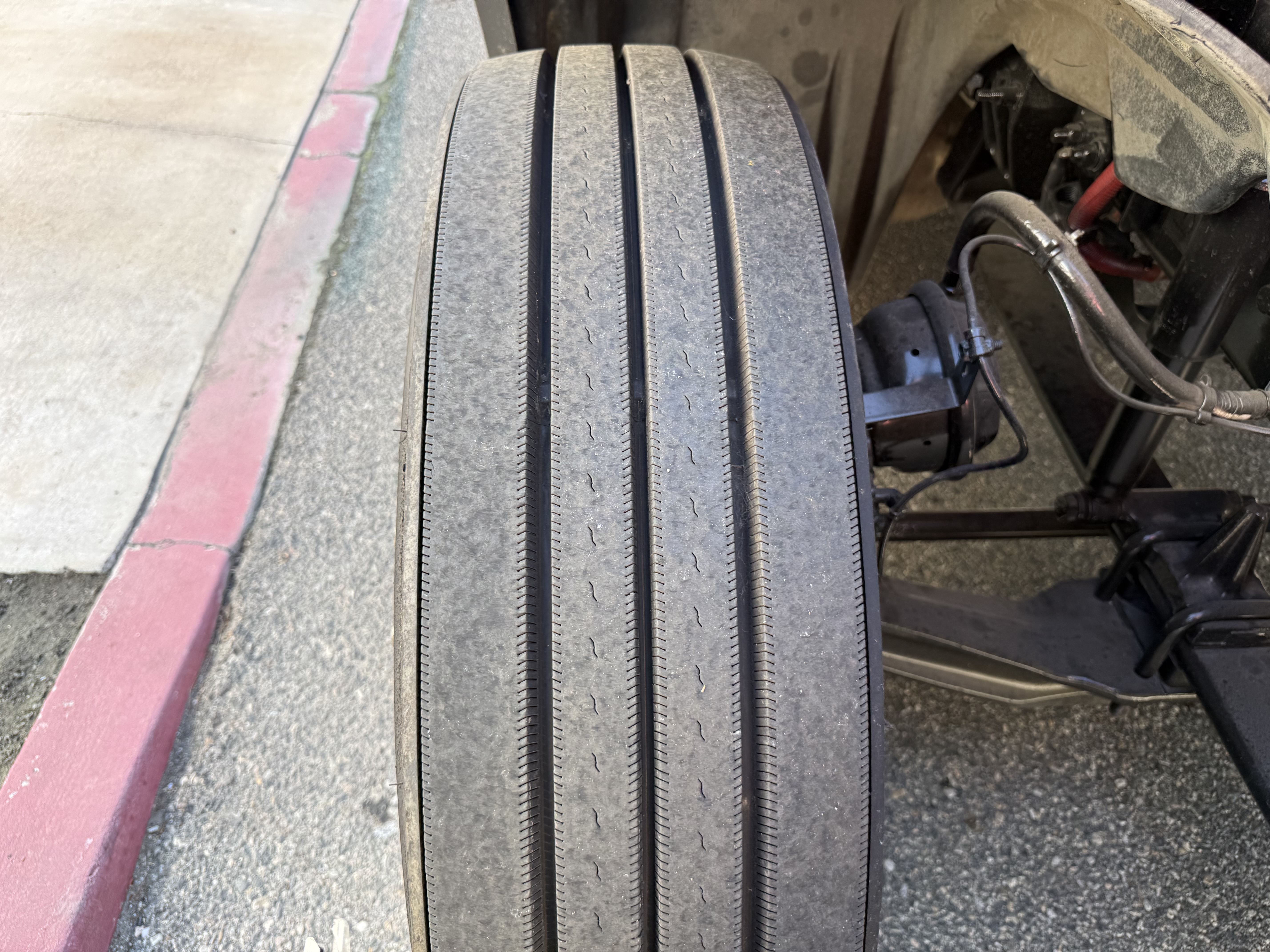 2021 FREIGHTLINER CASCADIA 126SLP - image 13