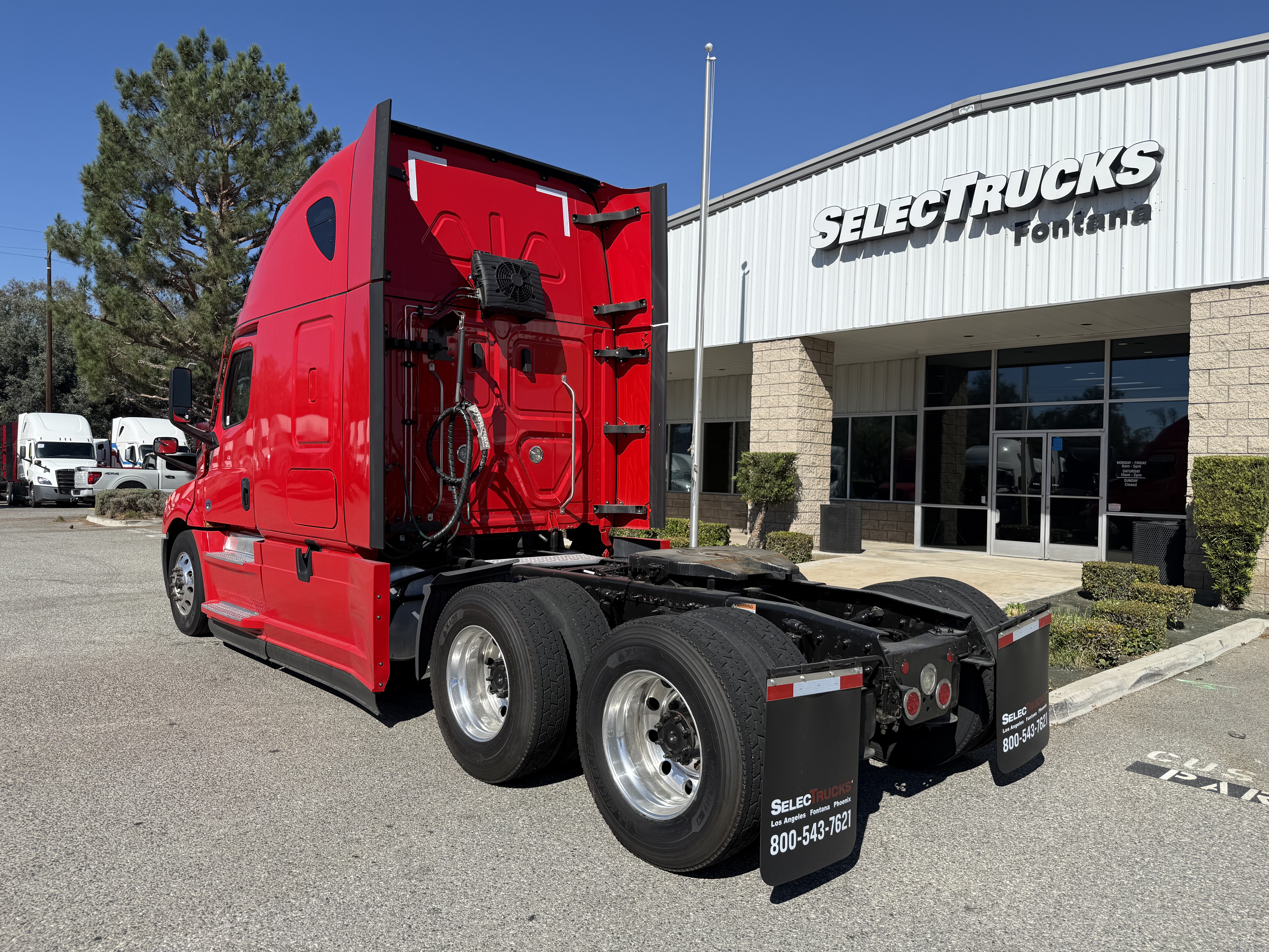 2021 FREIGHTLINER CASCADIA 126SLP - image 4
