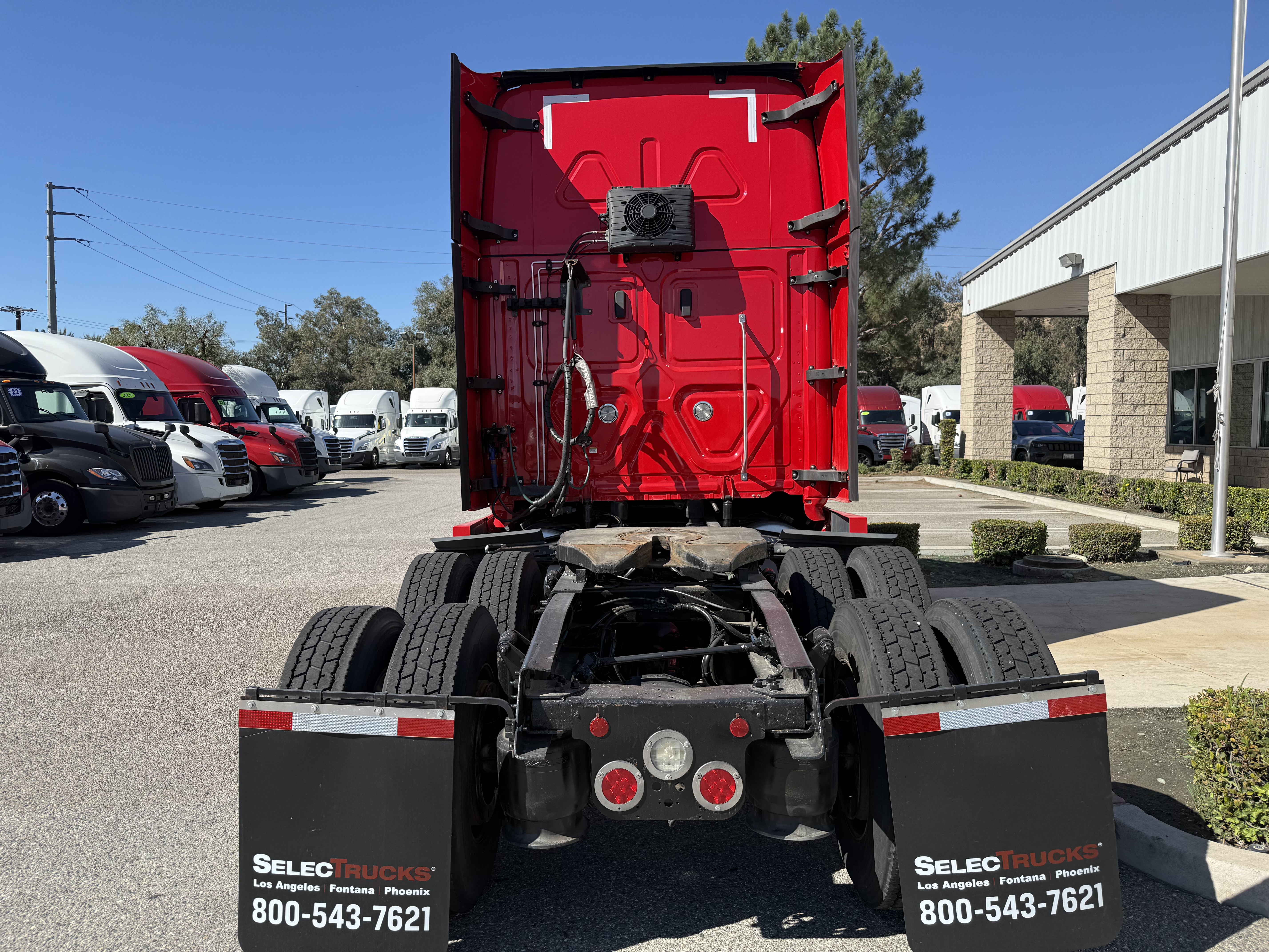 2021 FREIGHTLINER CASCADIA 126SLP - image 5