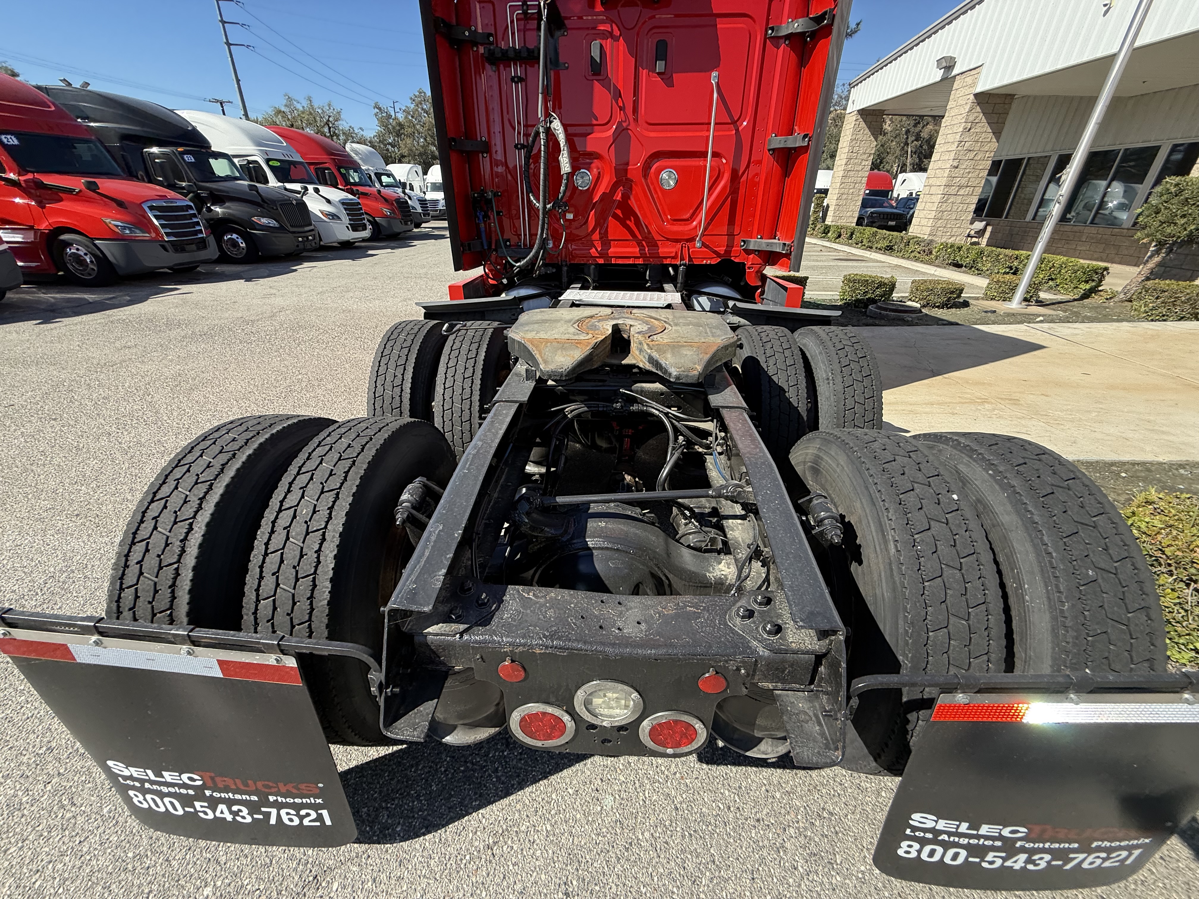 2021 FREIGHTLINER CASCADIA 126SLP - image 6