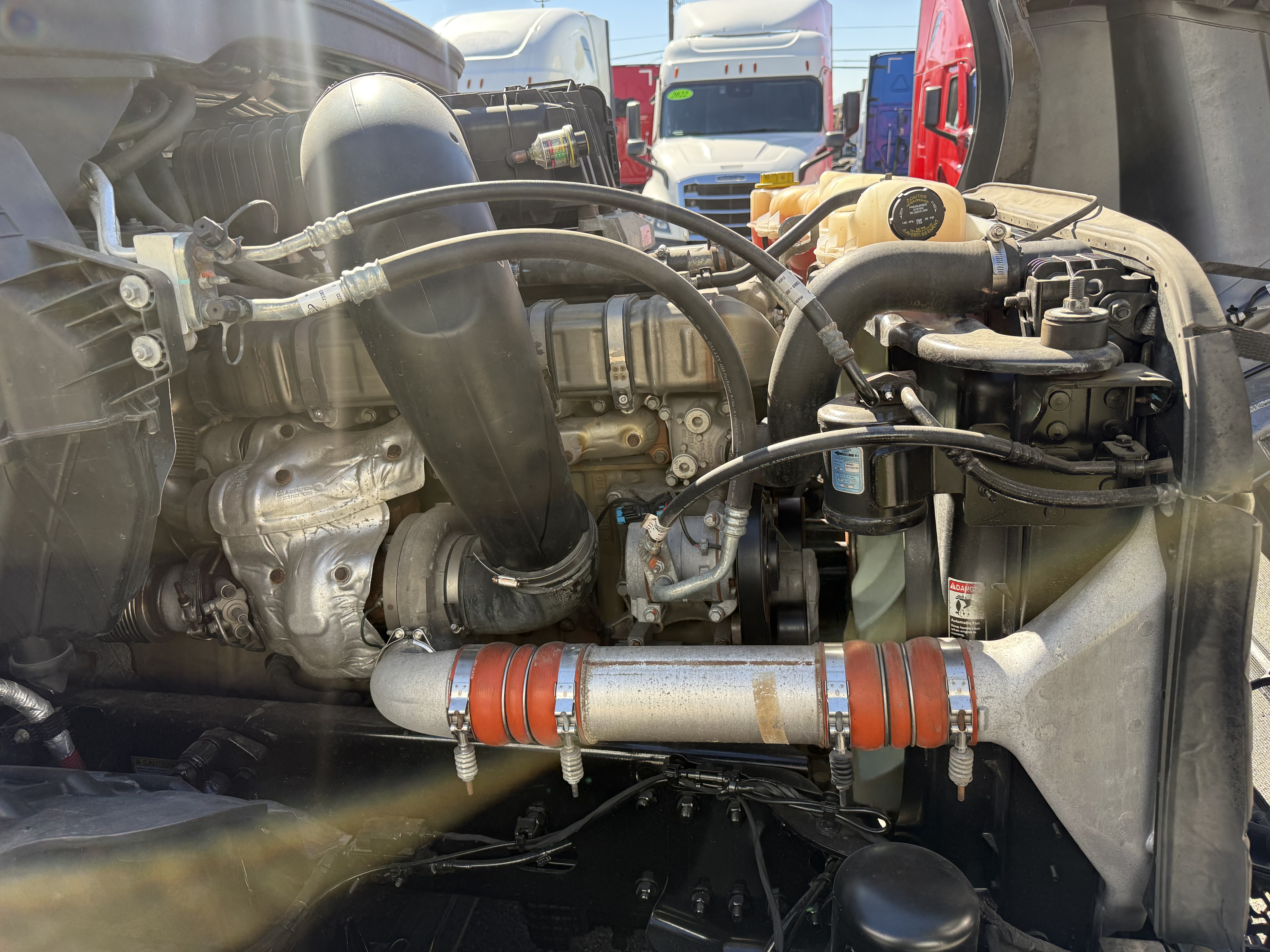 2021 FREIGHTLINER CASCADIA 126SLP - image 11