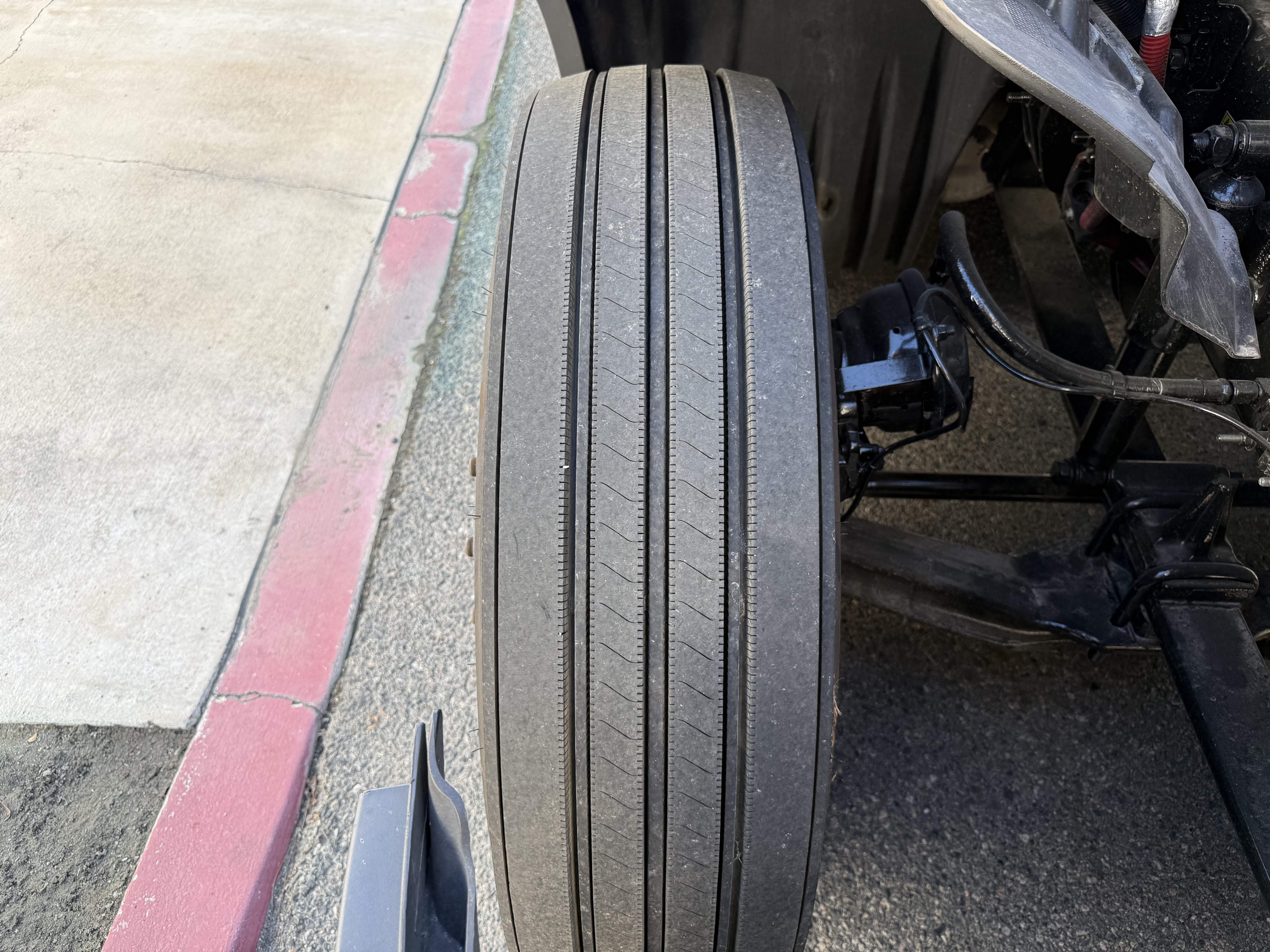 2021 FREIGHTLINER CASCADIA 126SLP - image 13