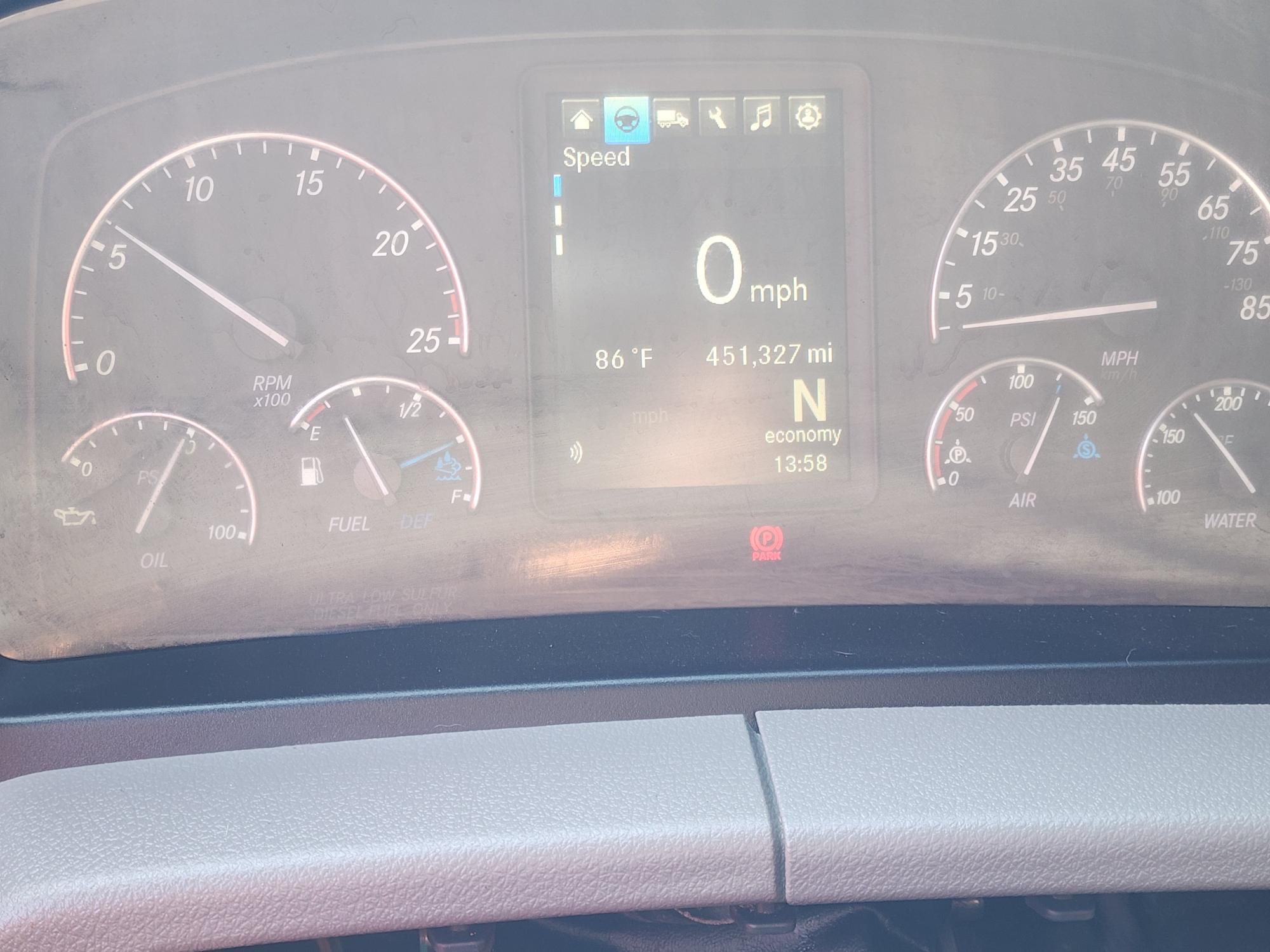 2022 FREIGHTLINER CASCADIA 126SLP - image 15