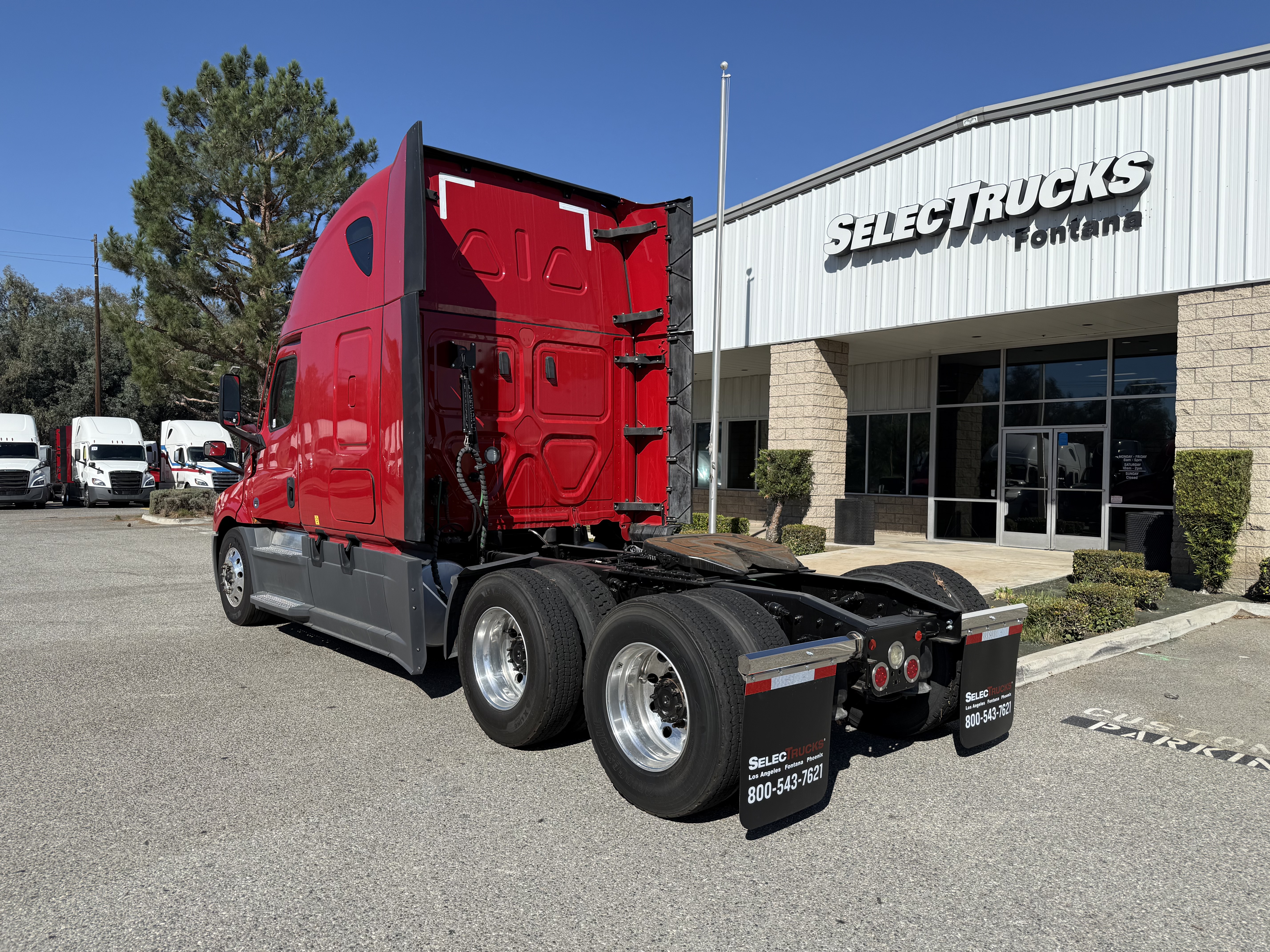 2021 FREIGHTLINER CASCADIA 126SLP - image 4