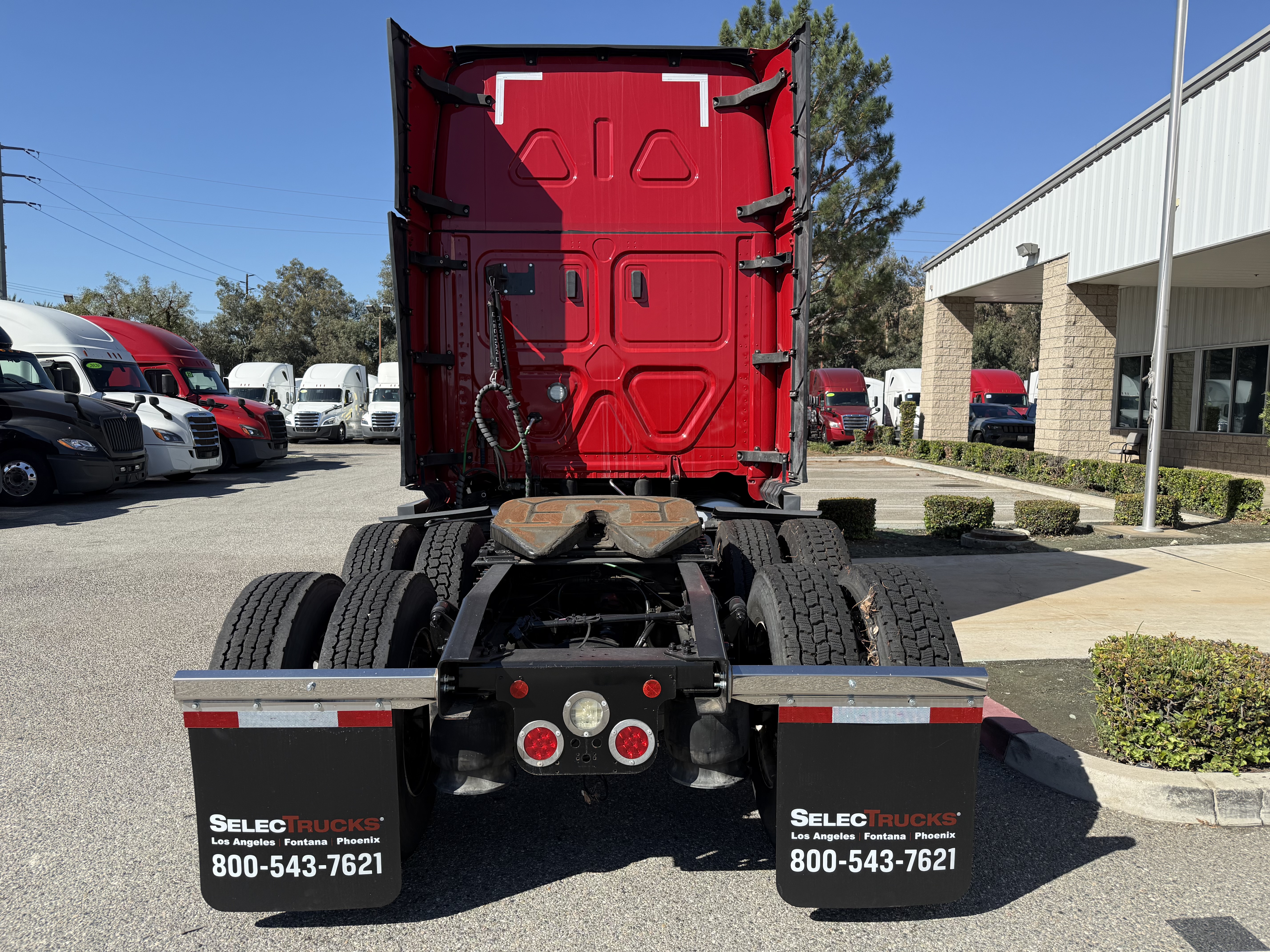 2021 FREIGHTLINER CASCADIA 126SLP - image 5