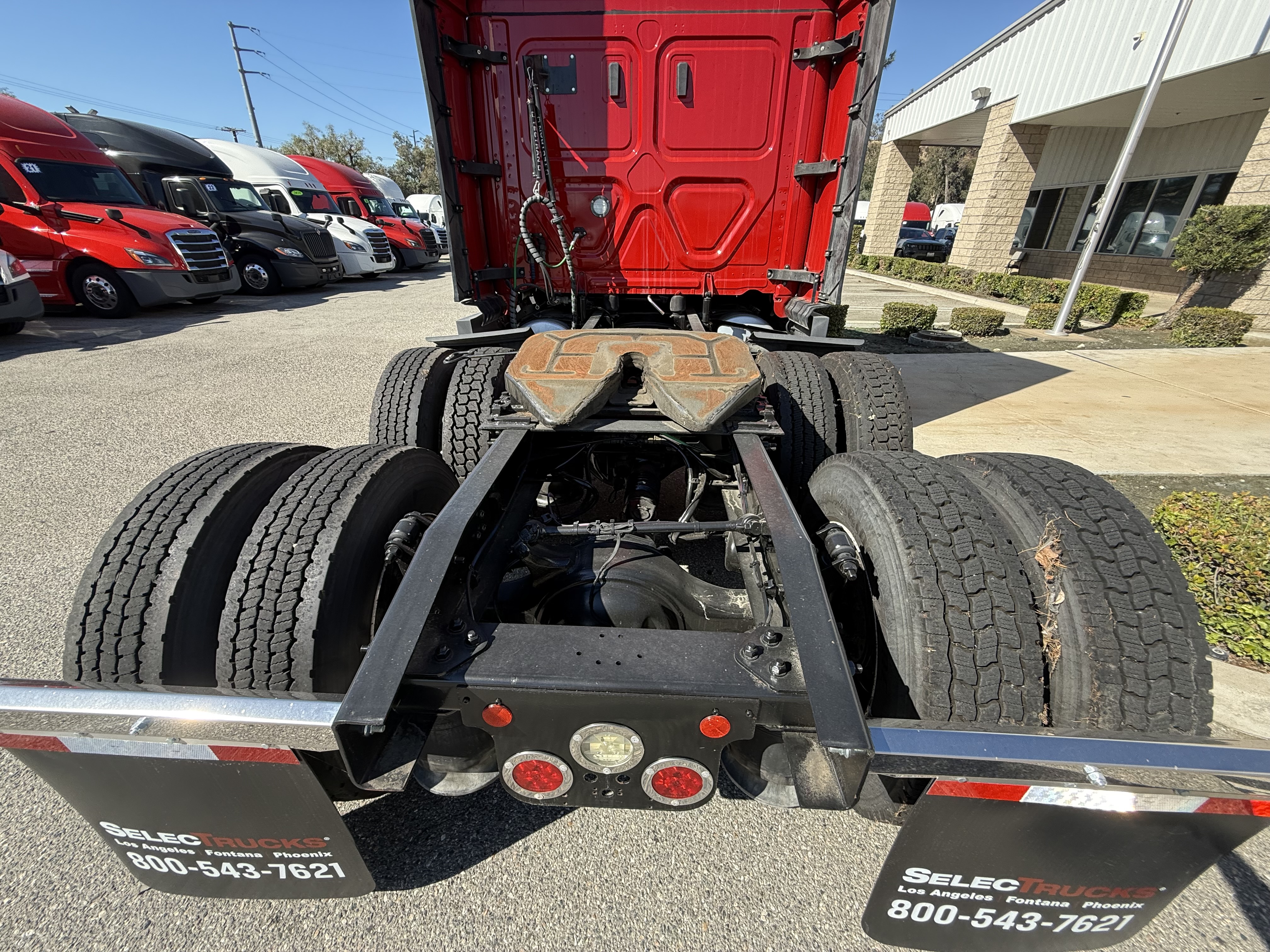 2021 FREIGHTLINER CASCADIA 126SLP - image 6
