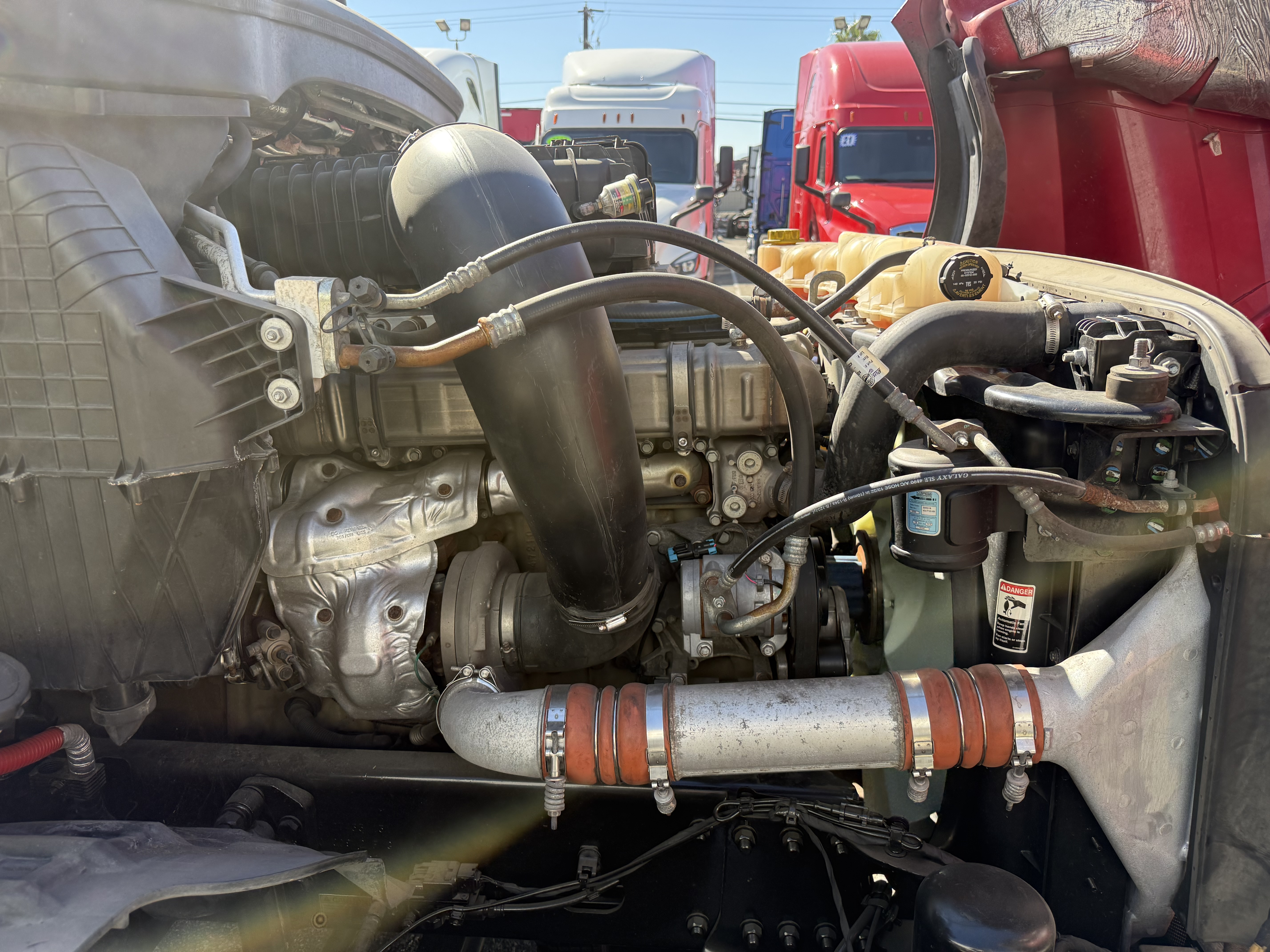 2021 FREIGHTLINER CASCADIA 126SLP - image 10