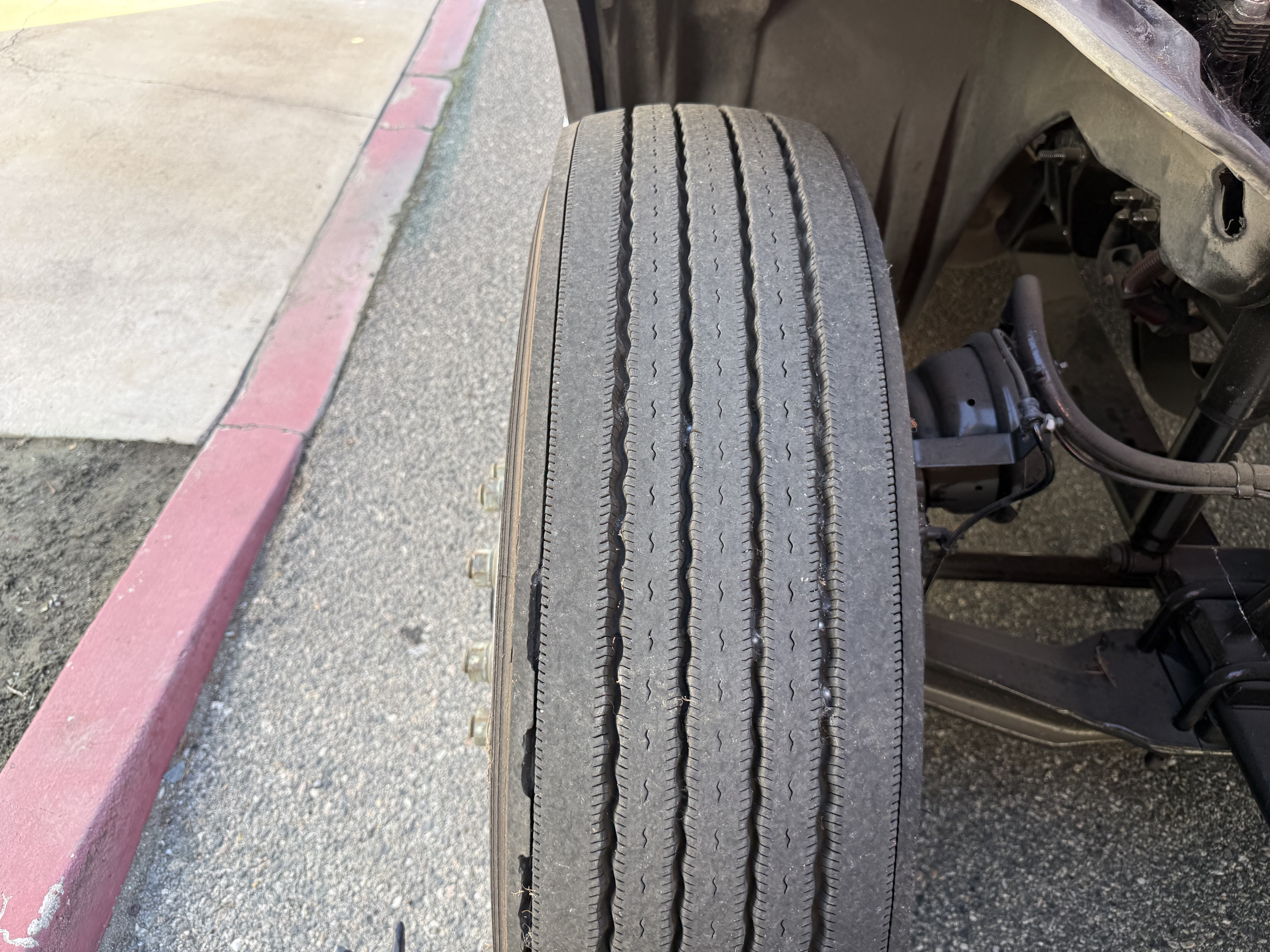 2021 FREIGHTLINER CASCADIA 126SLP - image 13