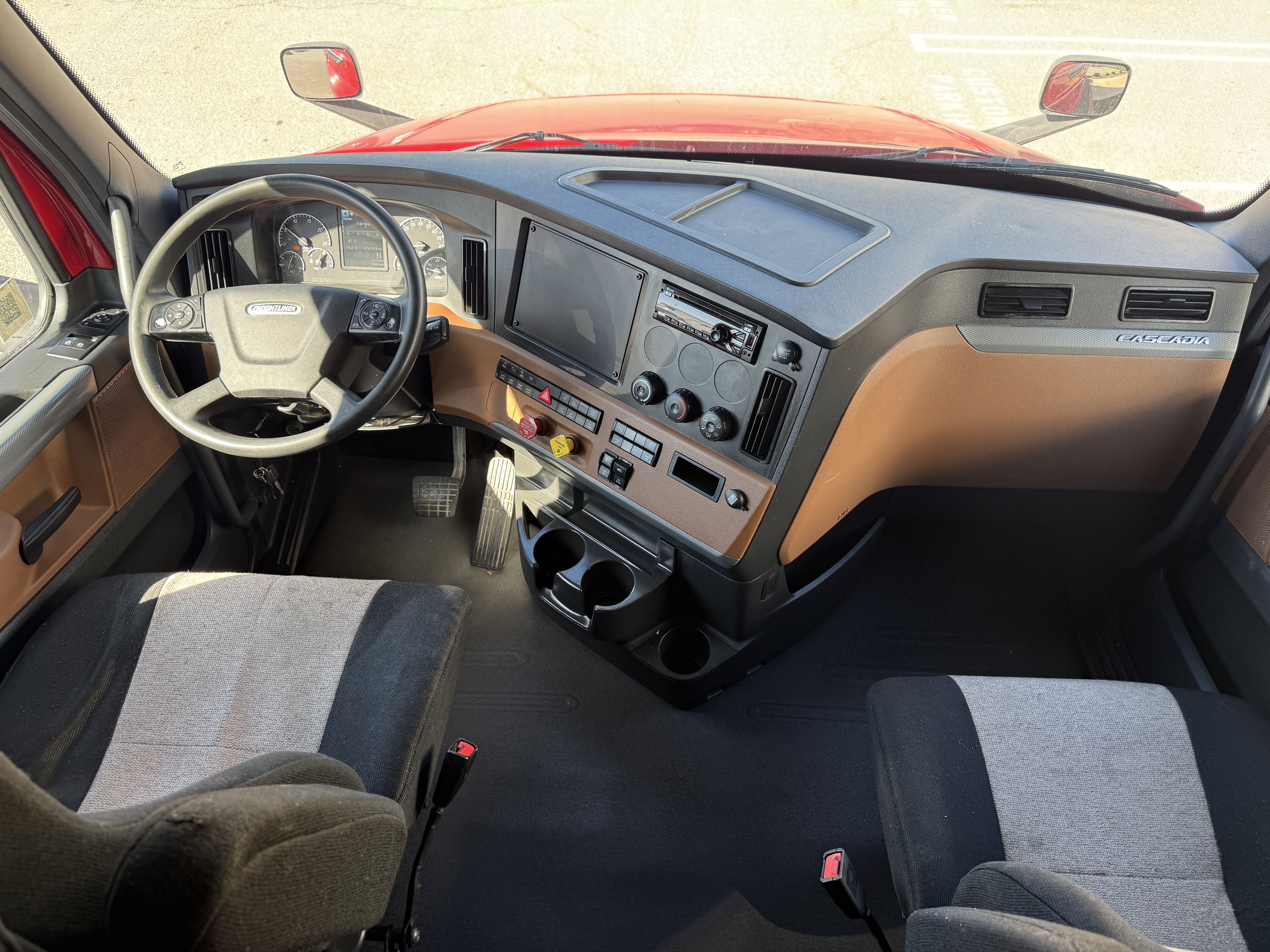 2020 FREIGHTLINER CASCADIA 126SLP - image 17