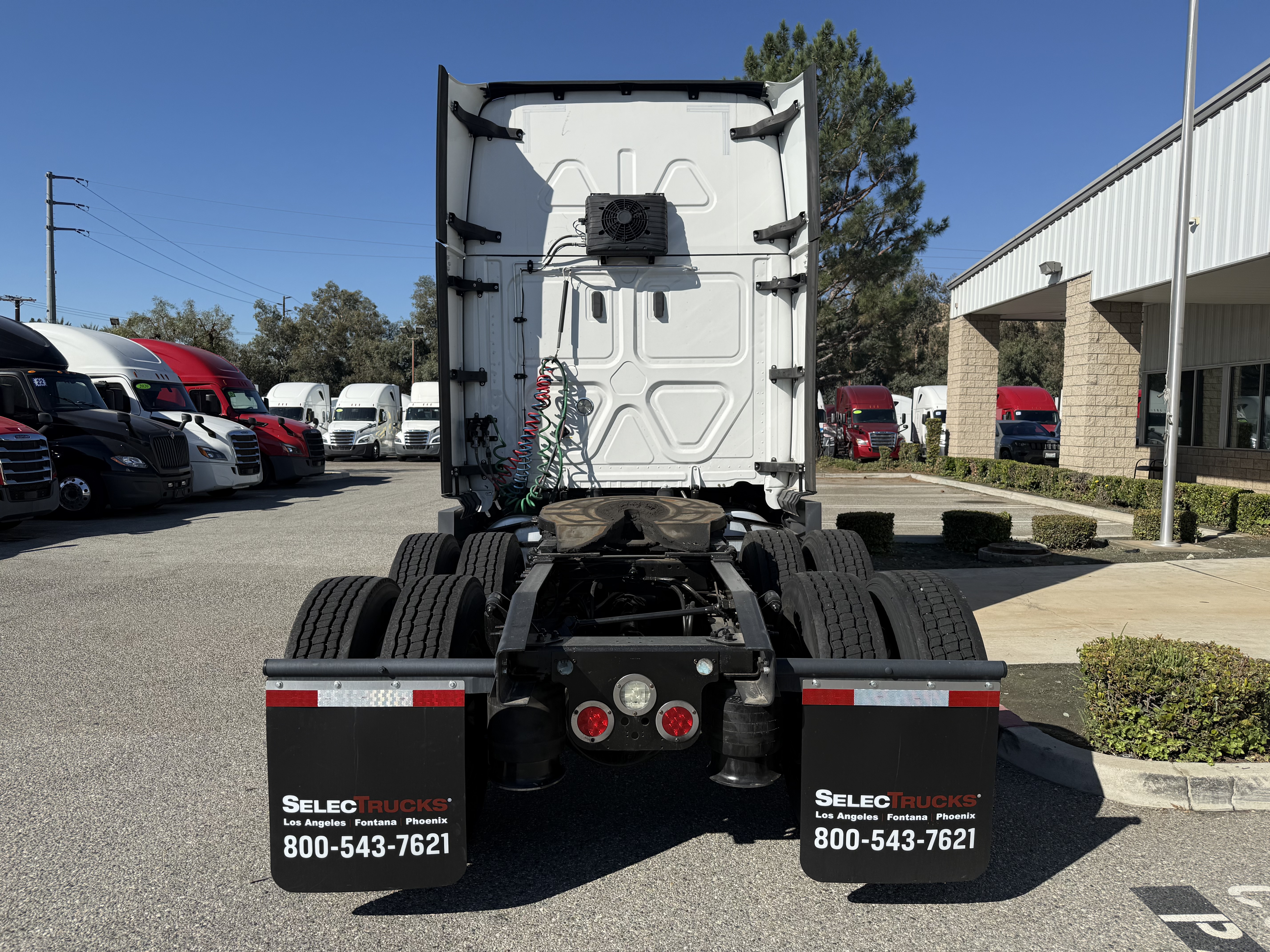 2021 FREIGHTLINER CASCADIA 126SLP - image 5