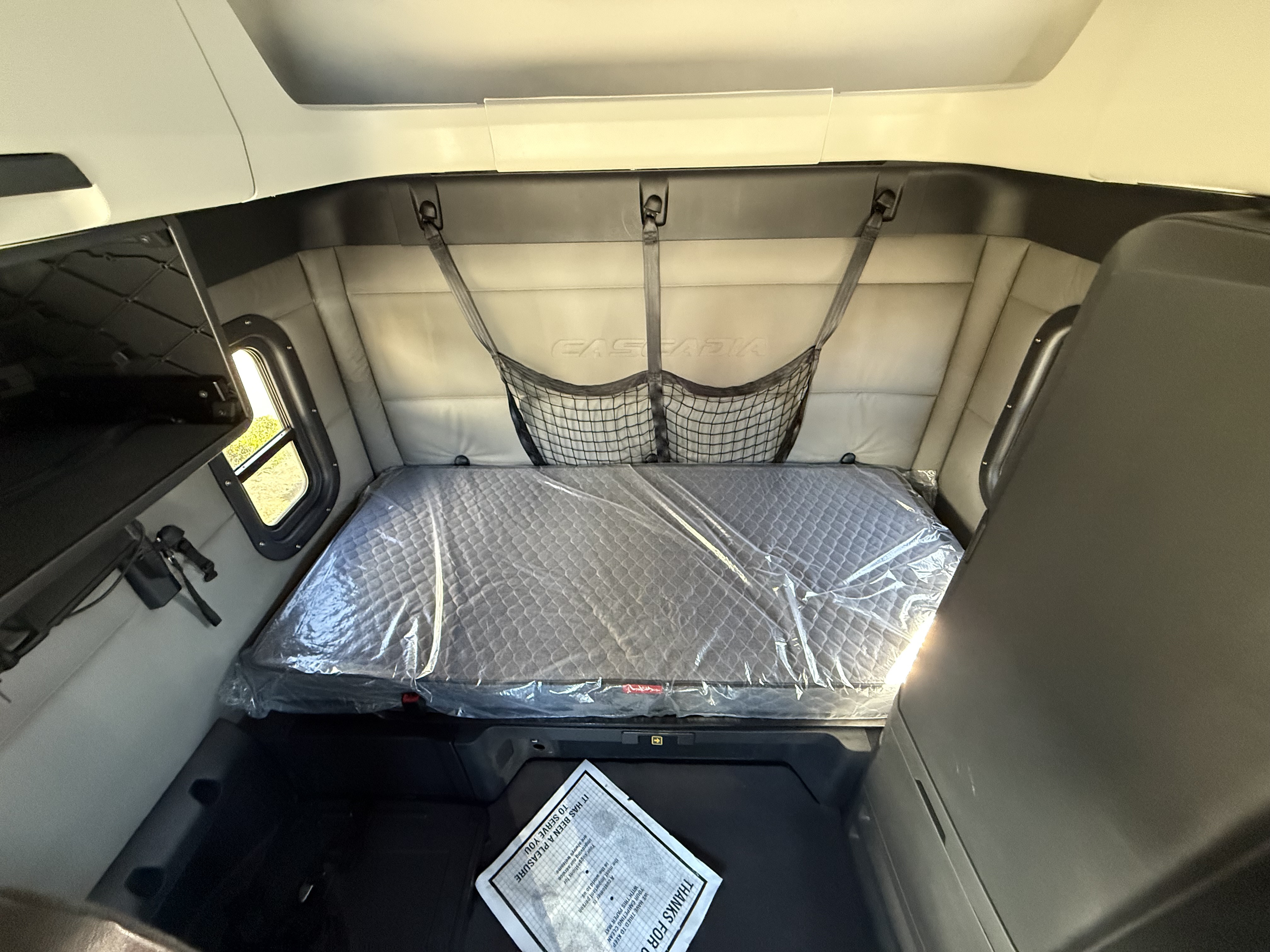 2021 FREIGHTLINER CASCADIA 126SLP - image 16