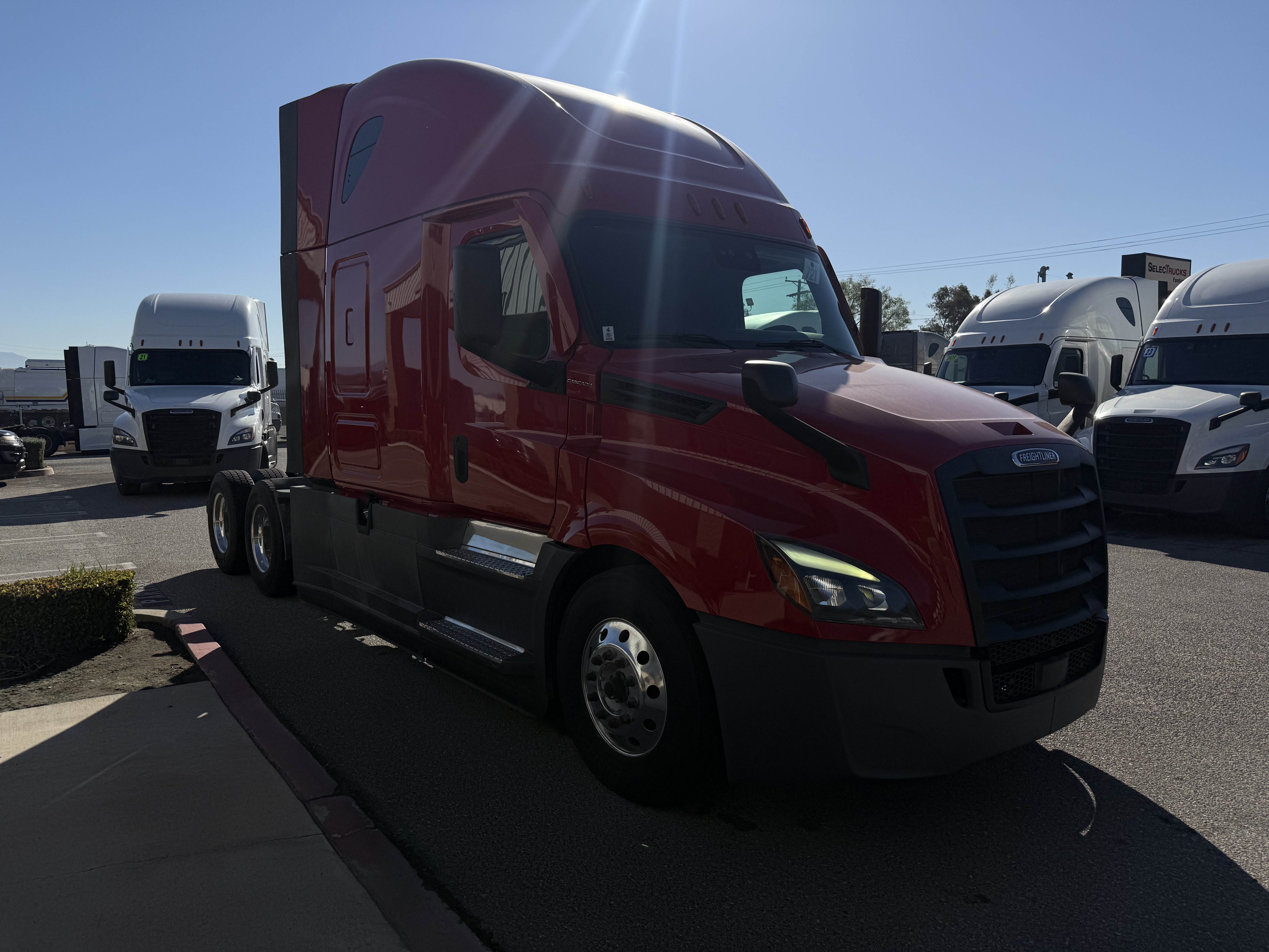 2021 FREIGHTLINER CASCADIA 126SLP - image 9