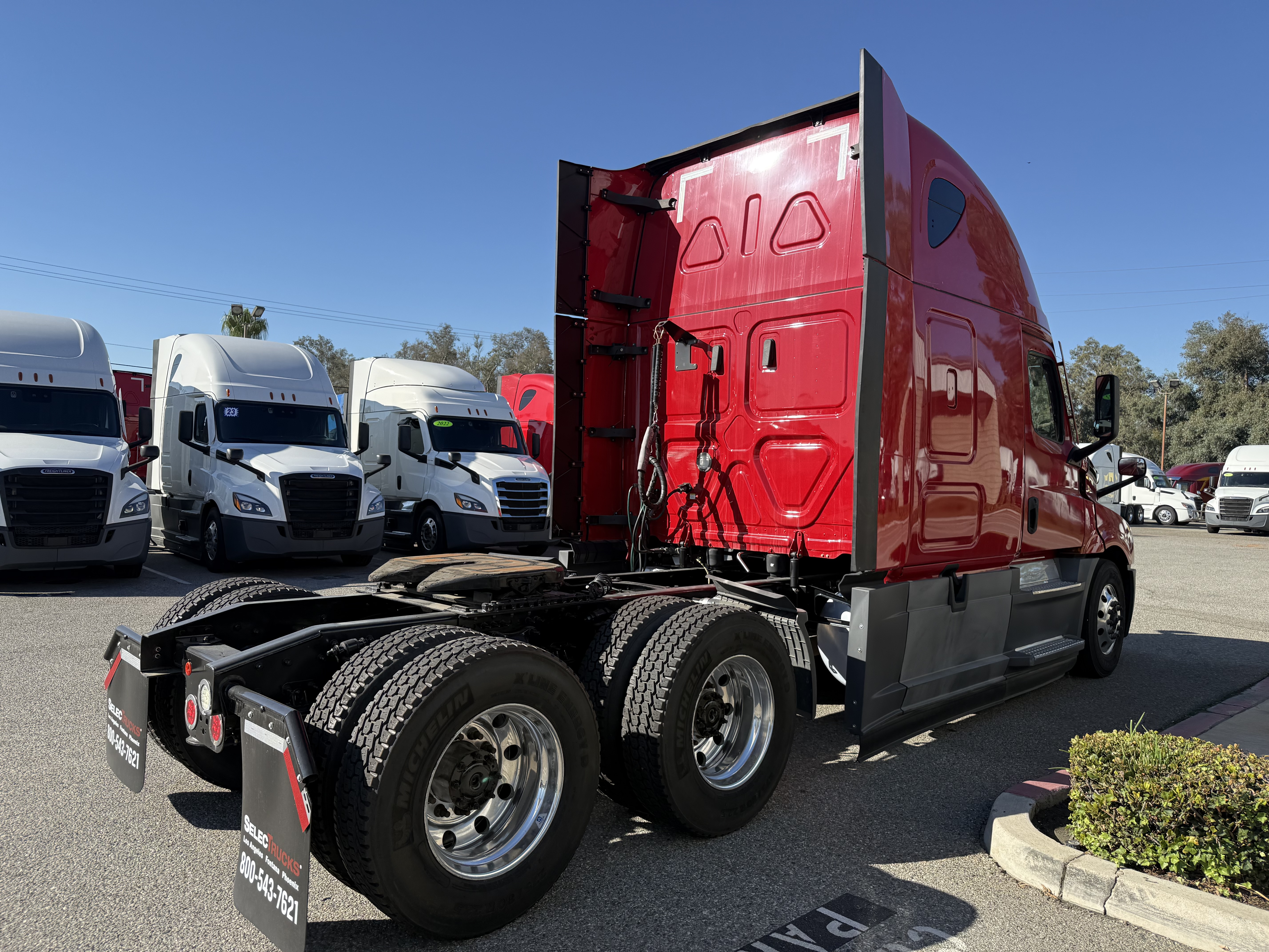 2021 FREIGHTLINER CASCADIA 126SLP - image 7