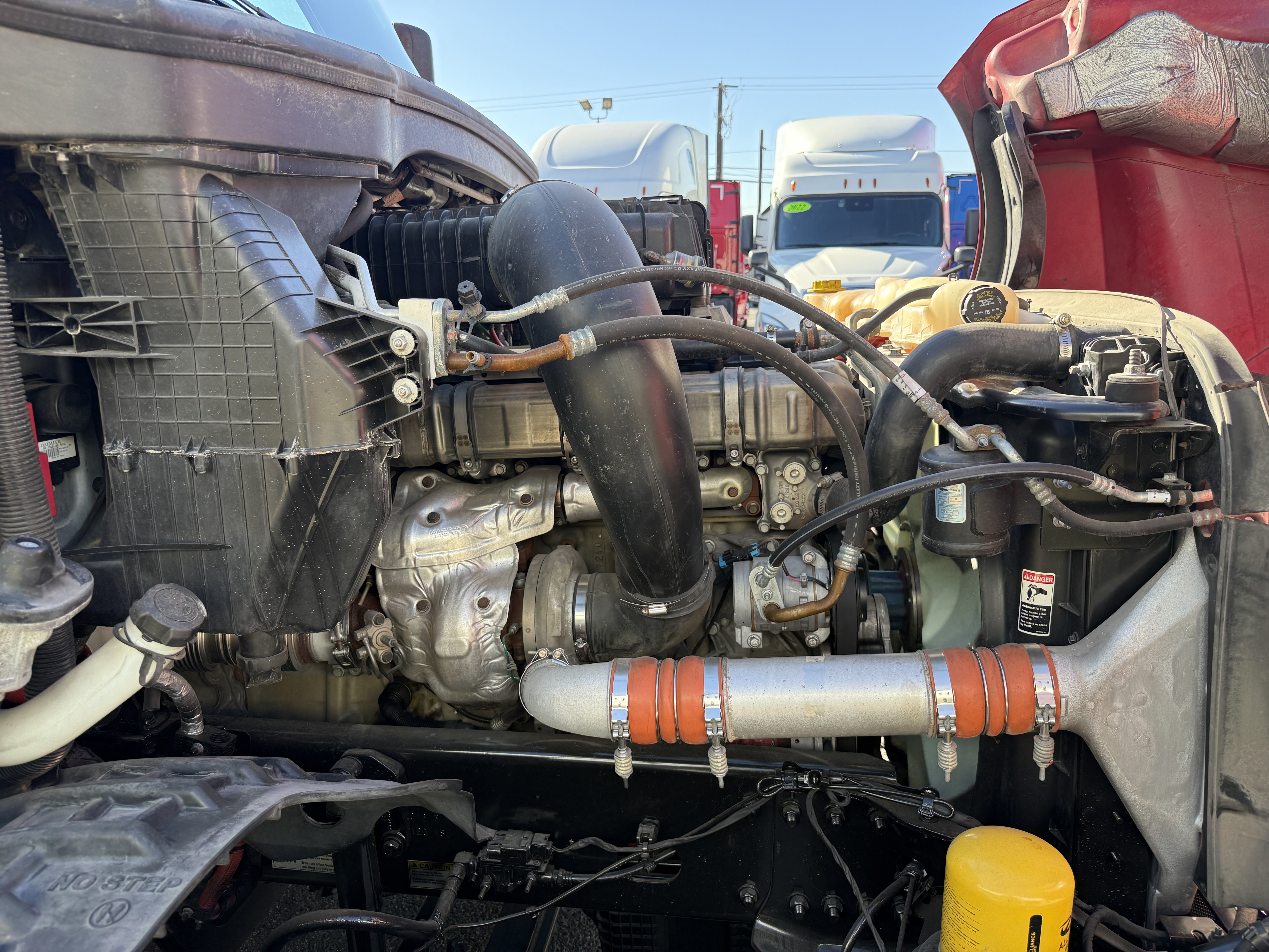 2021 FREIGHTLINER CASCADIA 126SLP - image 10