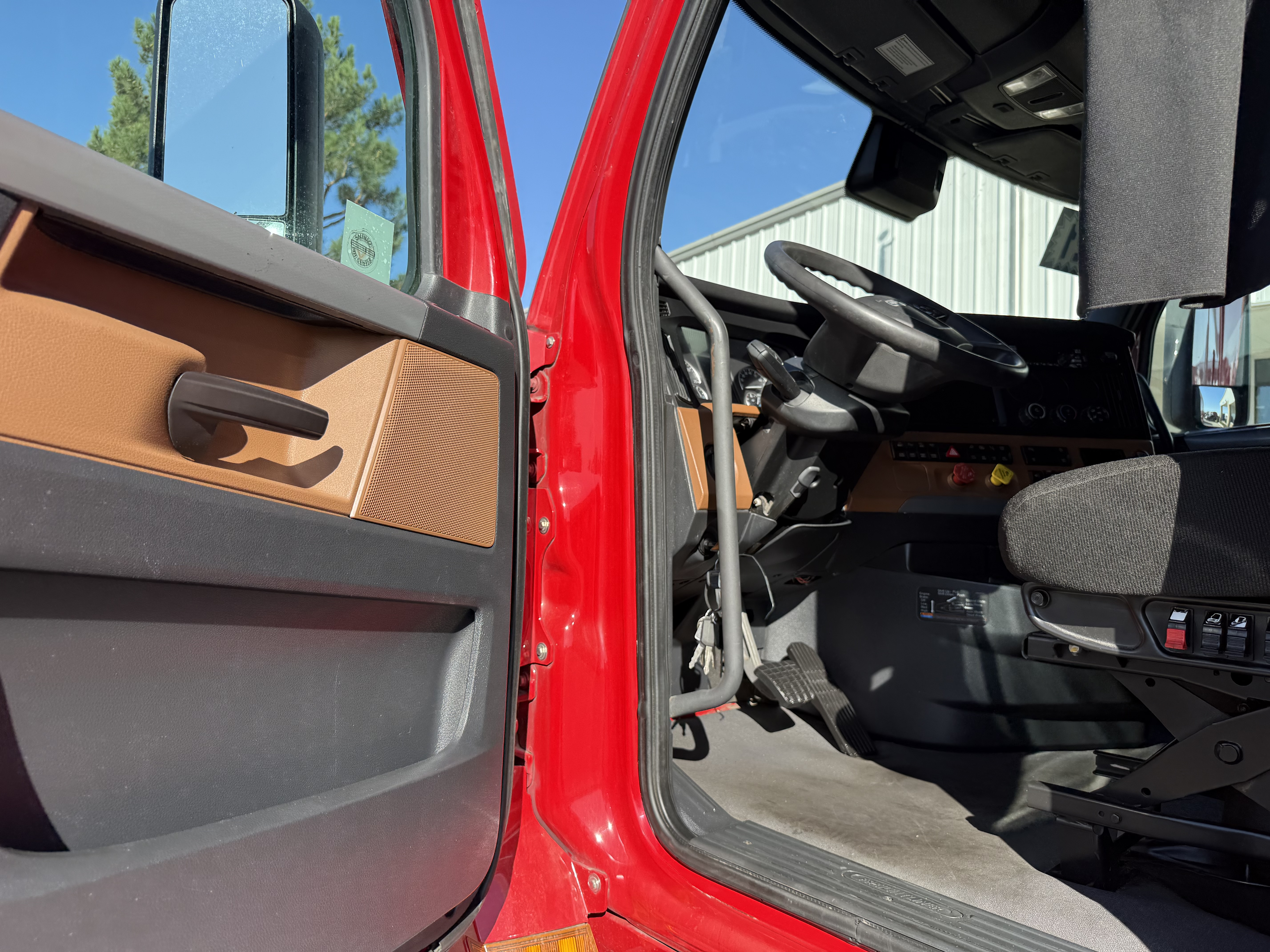 2021 FREIGHTLINER CASCADIA 126SLP - image 19