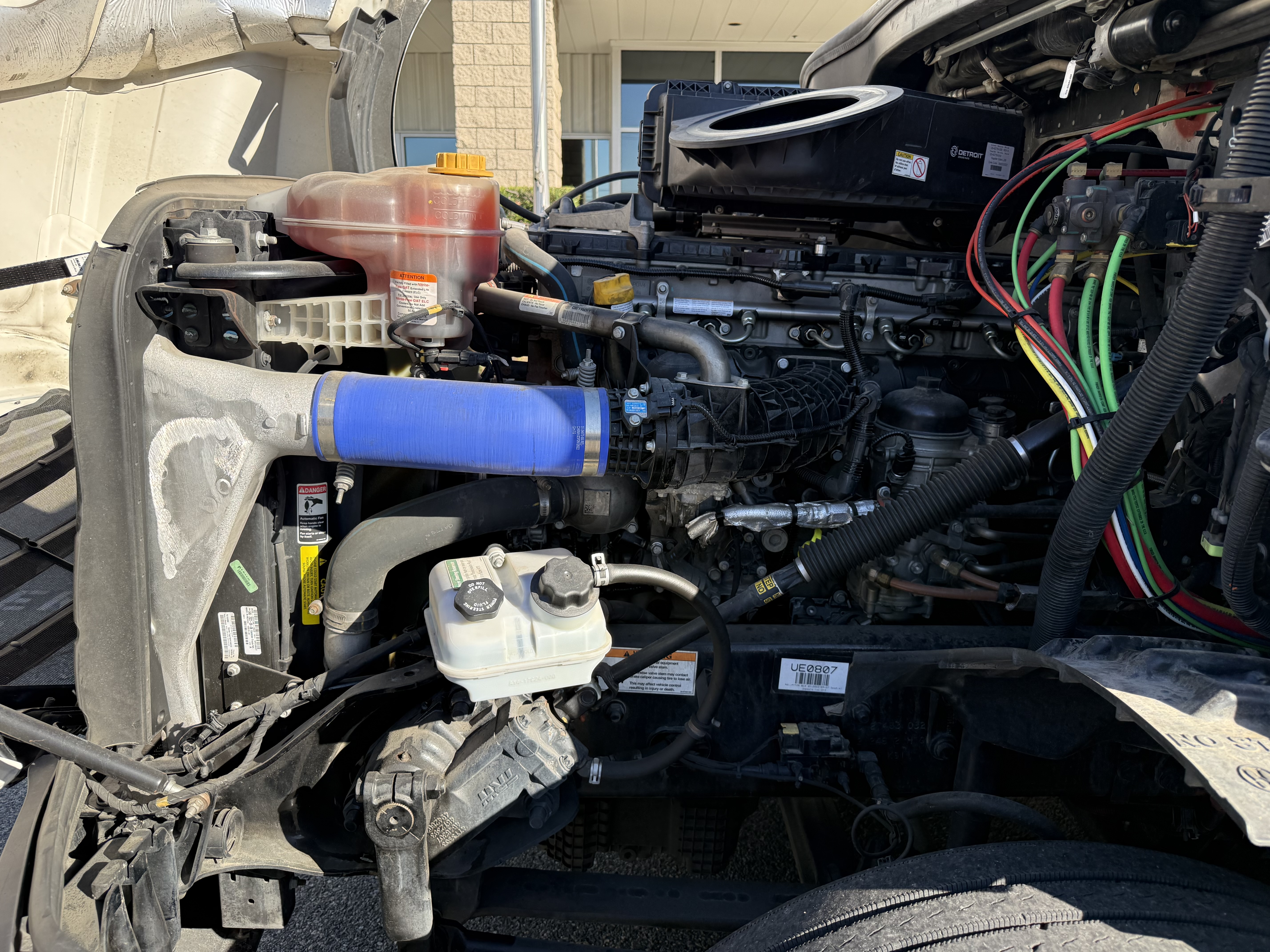 2023 FREIGHTLINER CASCADIA 126SLP - image 11