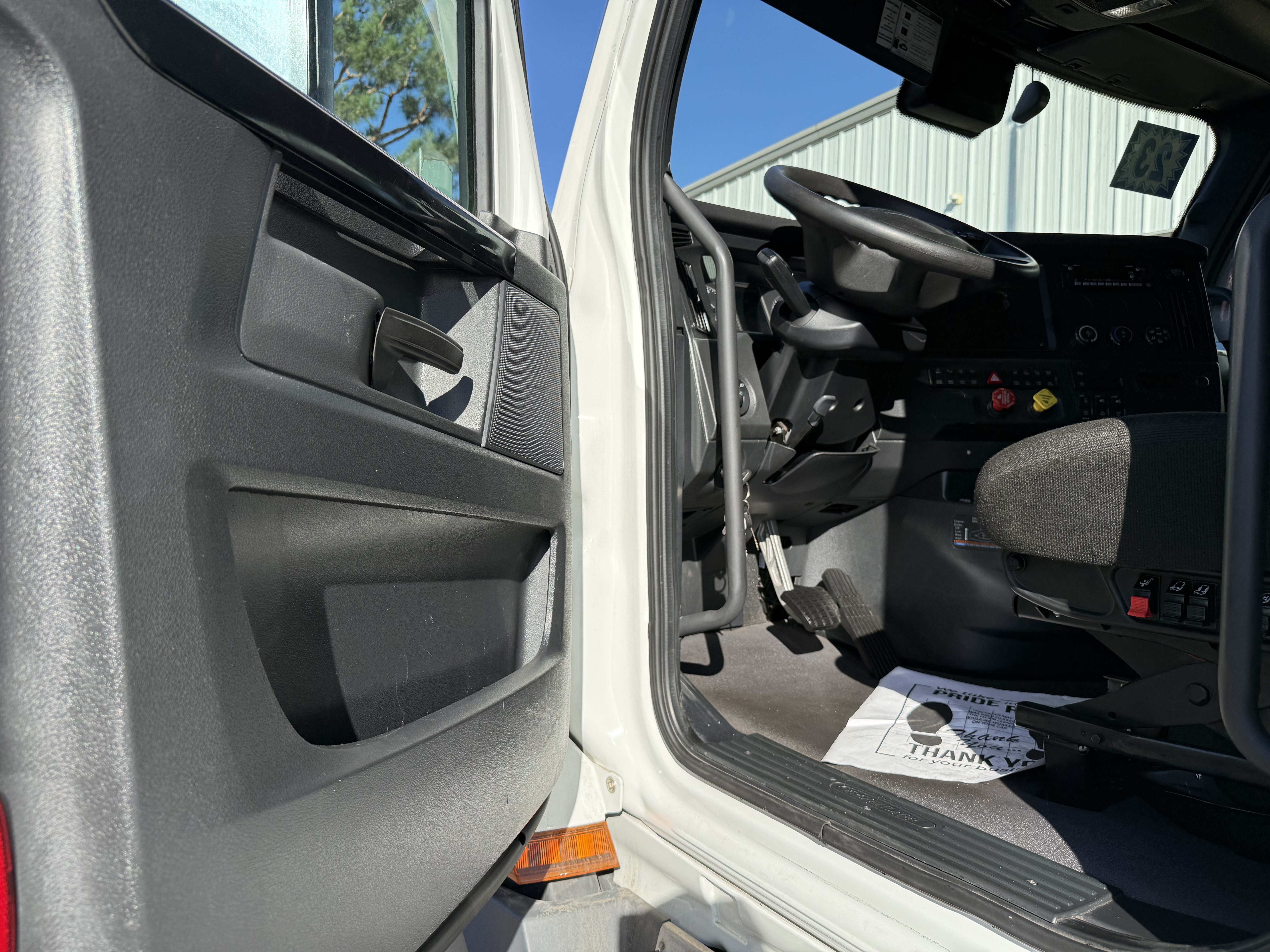 2023 FREIGHTLINER CASCADIA 126SLP - image 18