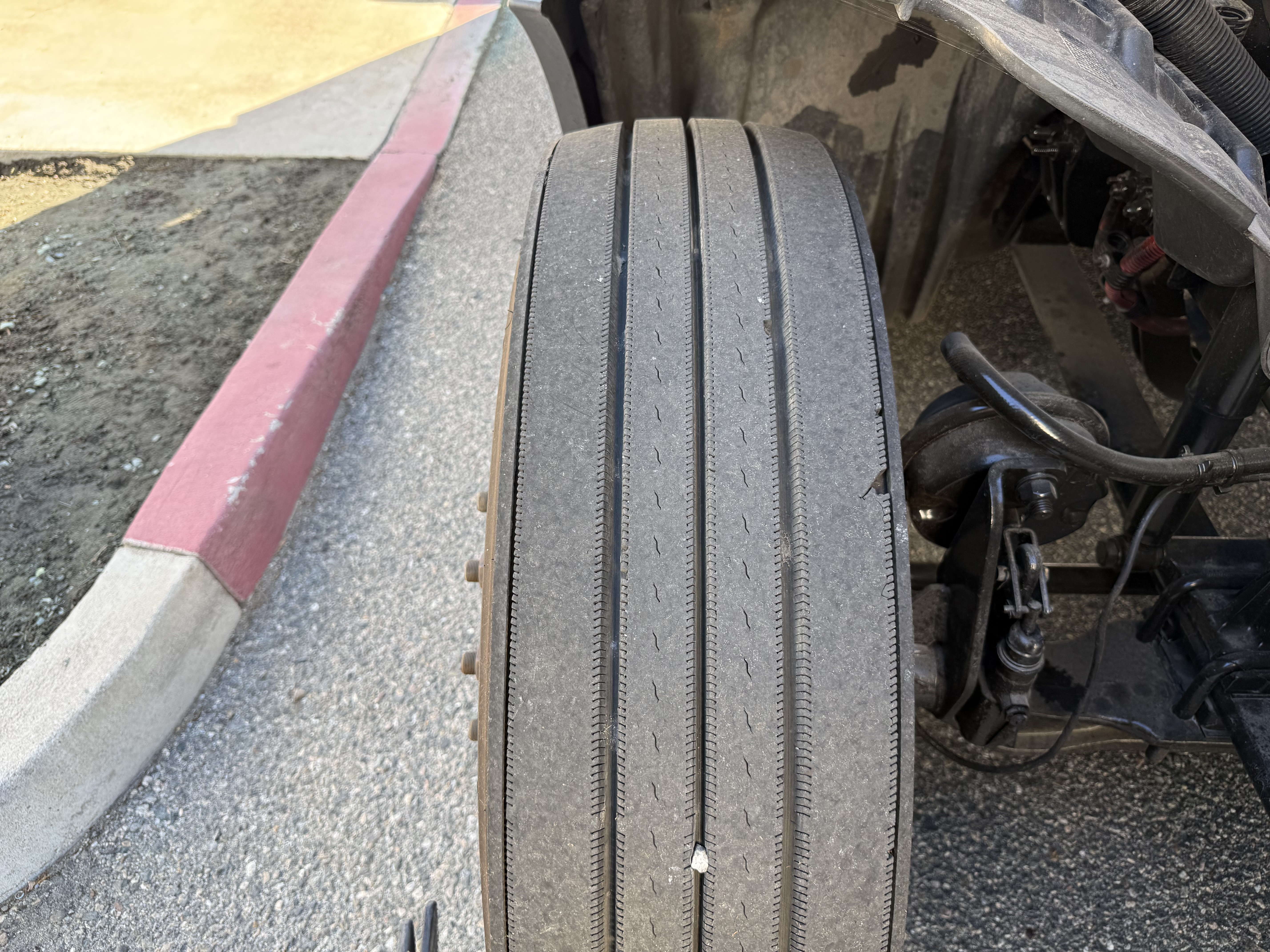 2021 FREIGHTLINER CASCADIA 126SLP - image 13