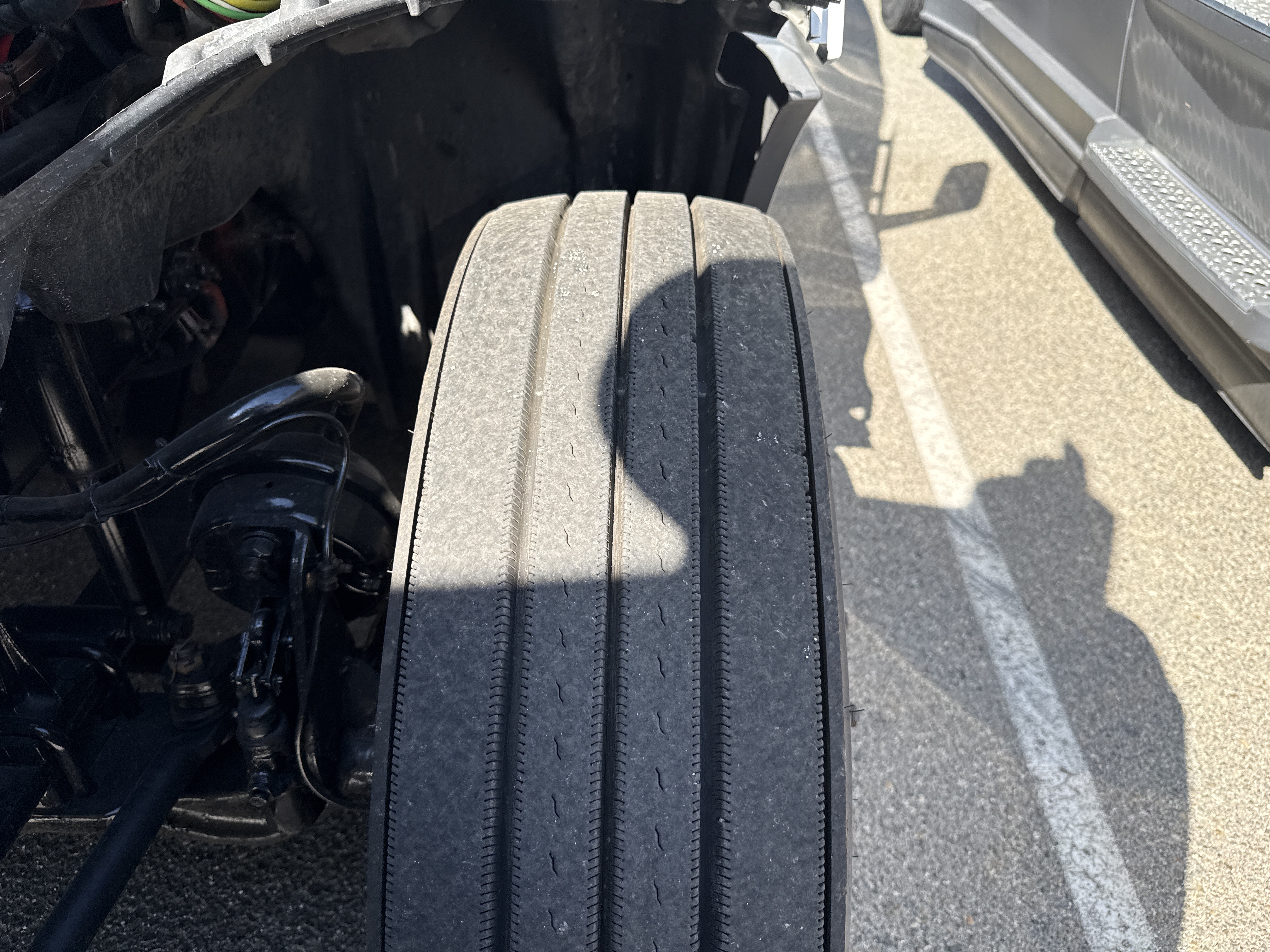 2021 FREIGHTLINER CASCADIA 126SLP - image 16