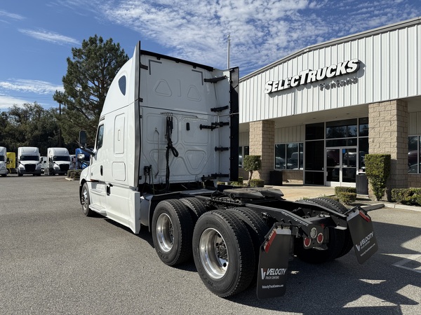 FREIGHTLINER CASCADIA 126SLP 2020
