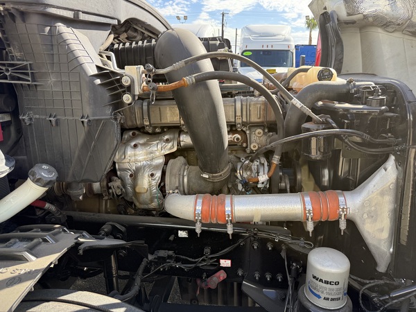 FREIGHTLINER CASCADIA 126SLP 2020