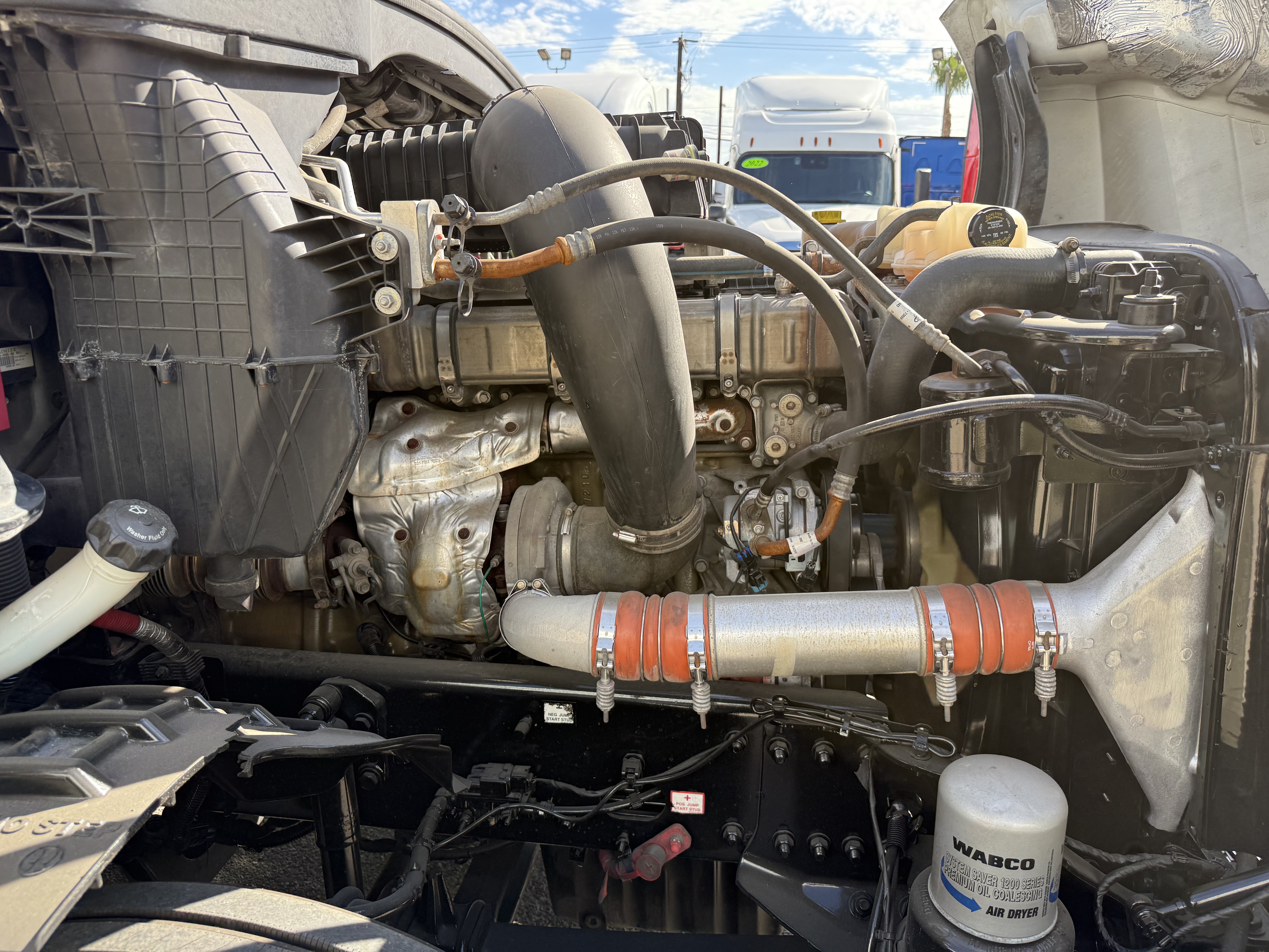 2020 FREIGHTLINER CASCADIA 126SLP - image 10