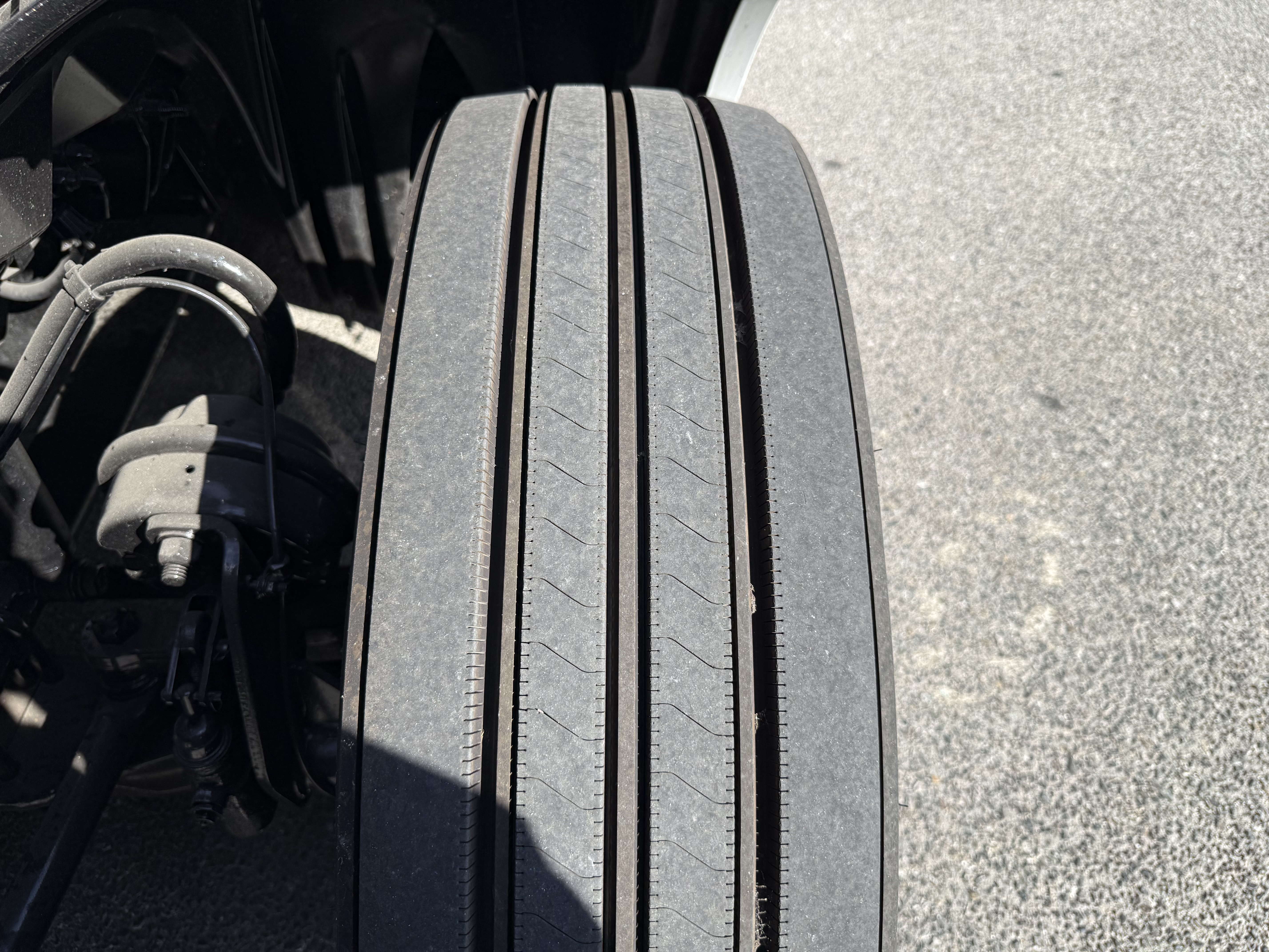 2020 FREIGHTLINER CASCADIA 126SLP - image 12