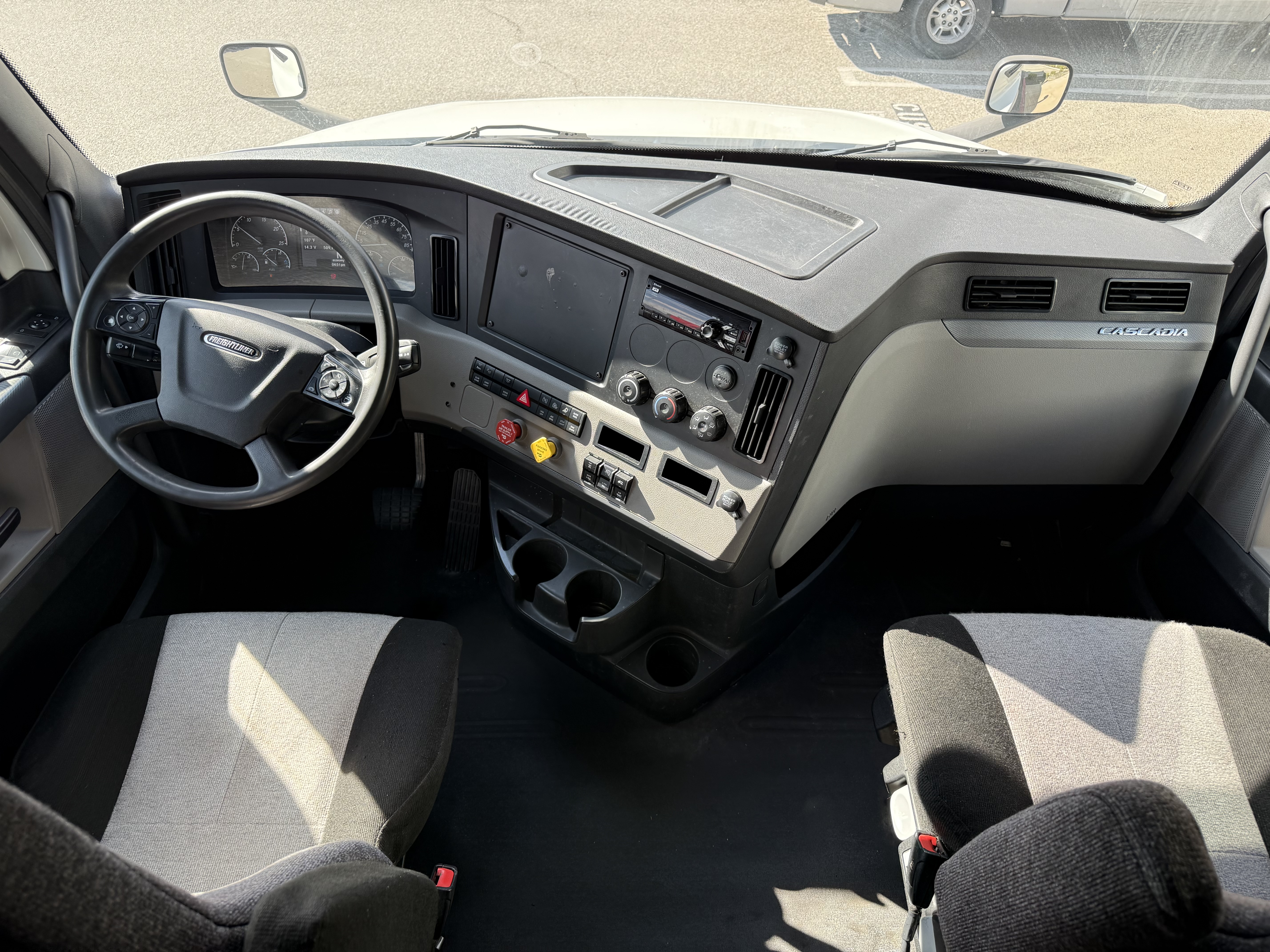 2020 FREIGHTLINER CASCADIA 126SLP - image 16