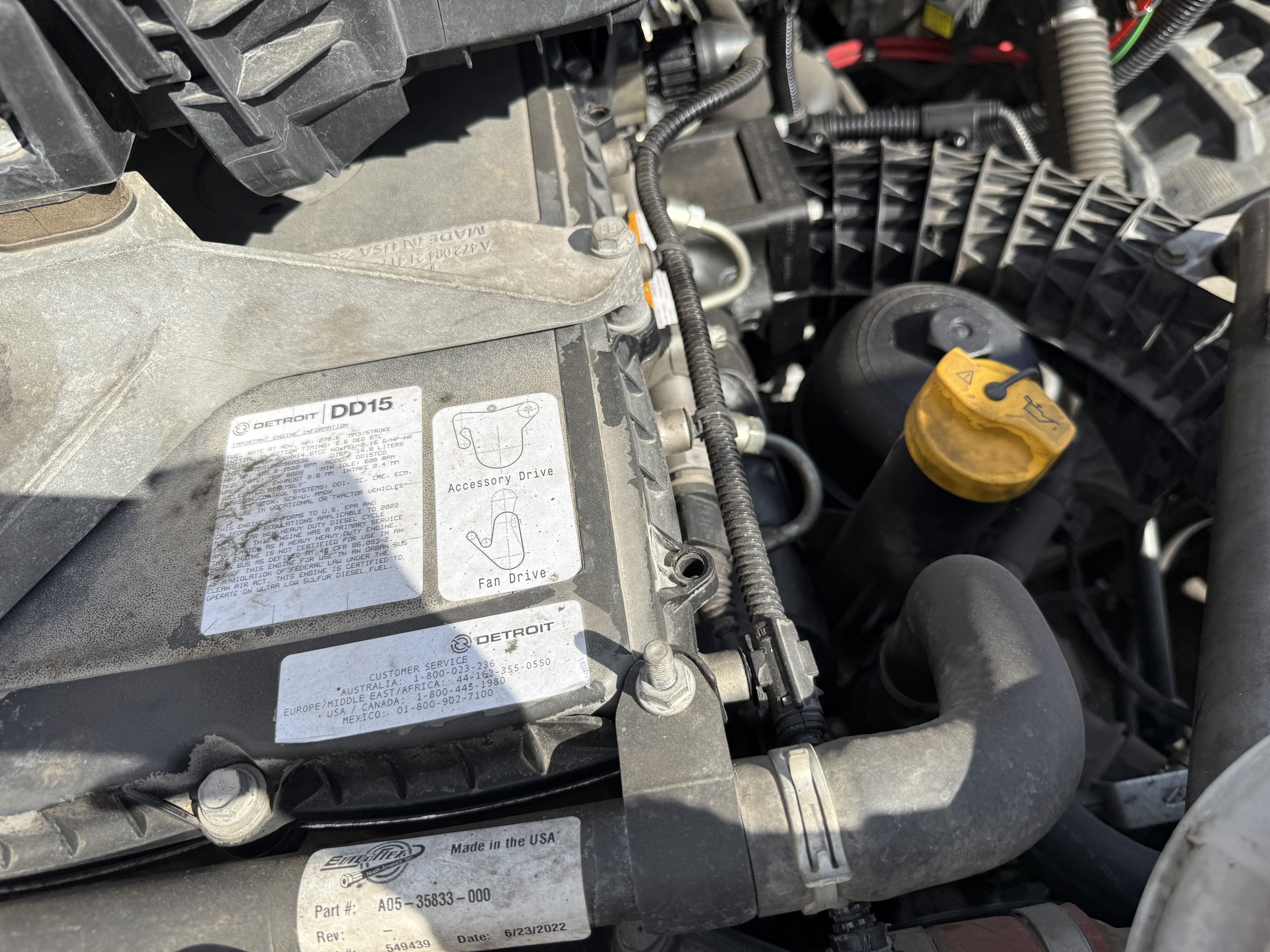 2023 FREIGHTLINER CASCADIA 126SLP - image 11