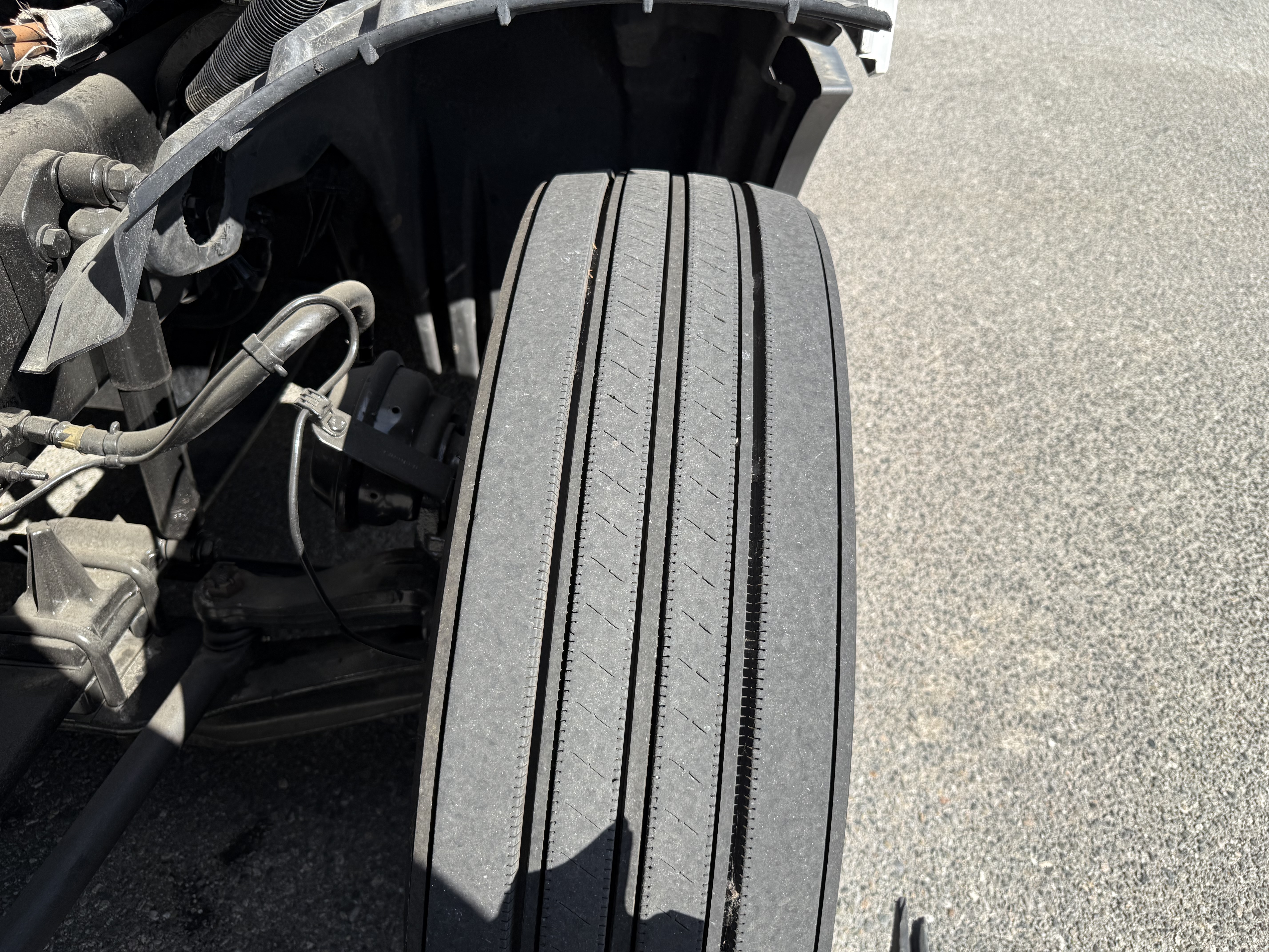 2023 FREIGHTLINER CASCADIA 126SLP - image 12