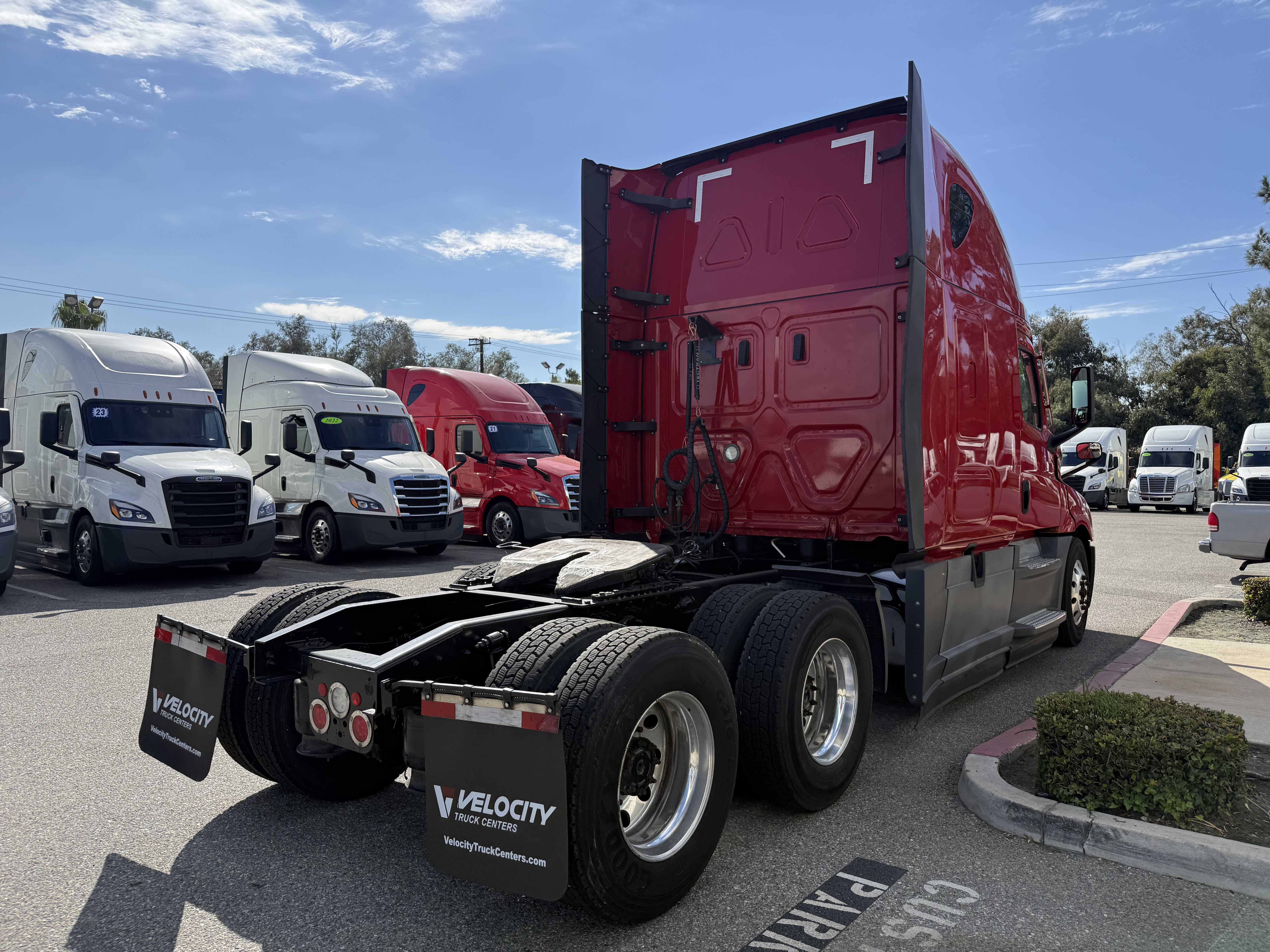 2021 FREIGHTLINER CASCADIA 126SLP - image 6