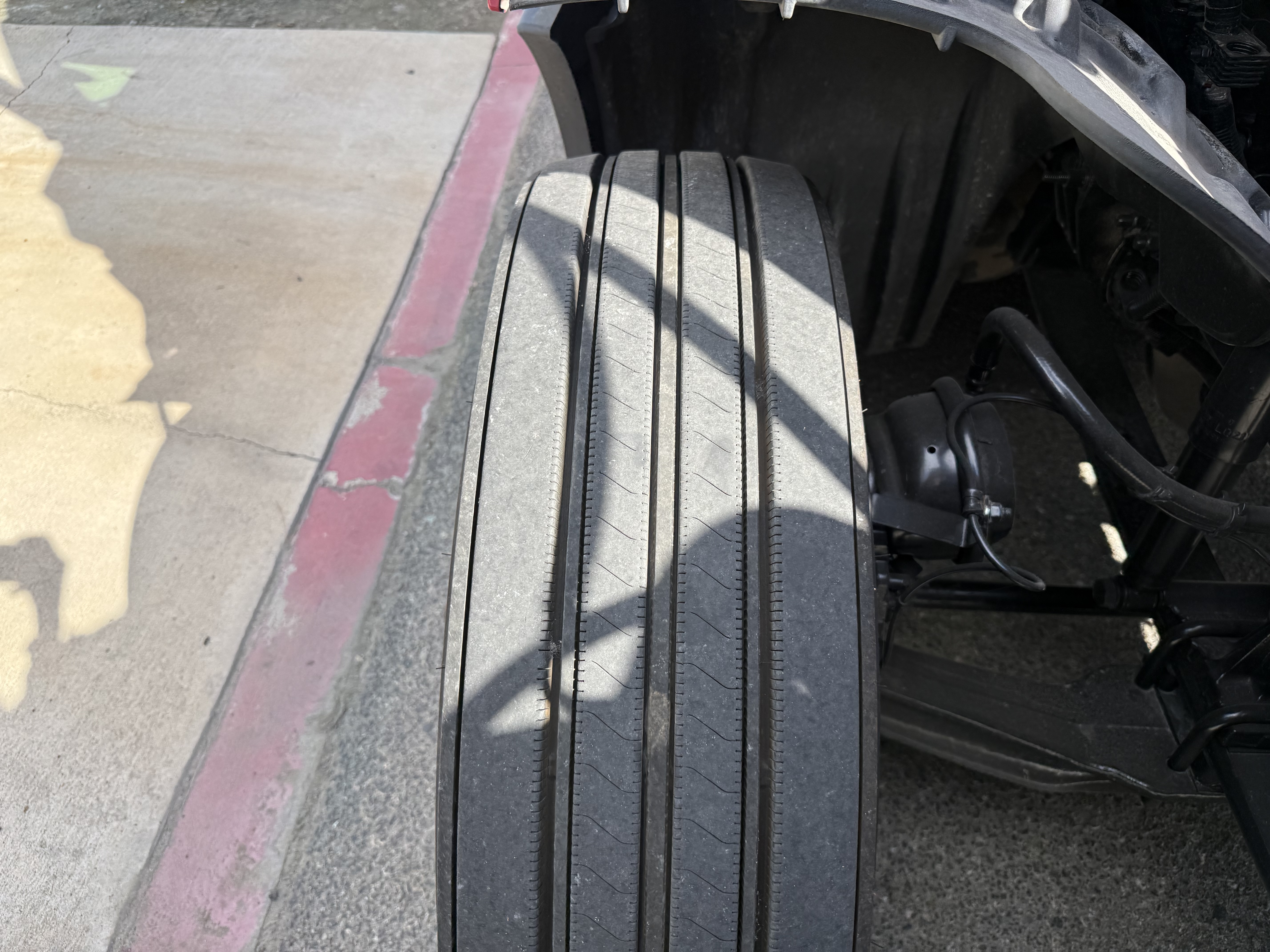 2021 FREIGHTLINER CASCADIA 126SLP - image 13