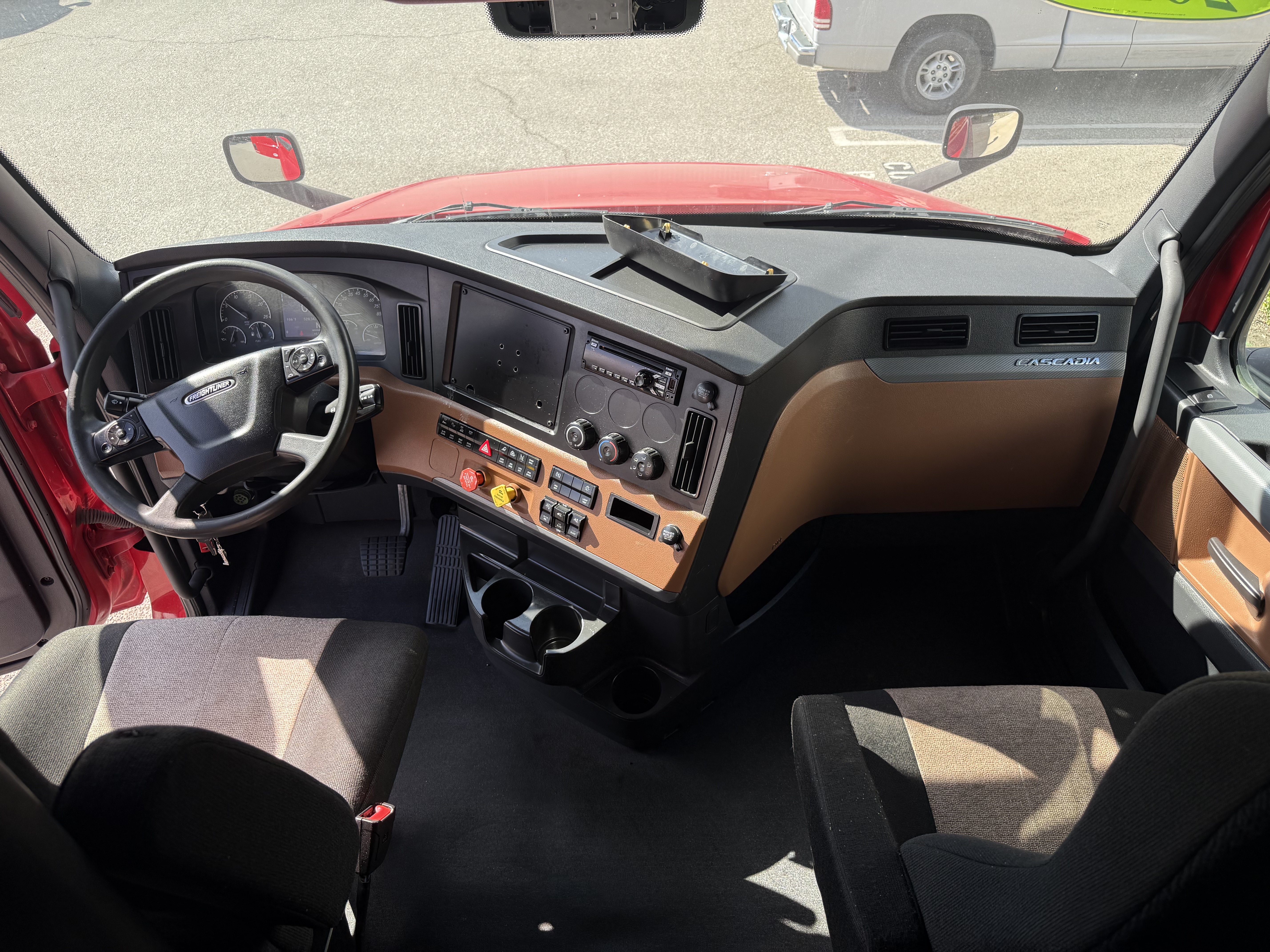 2021 FREIGHTLINER CASCADIA 126SLP - image 16