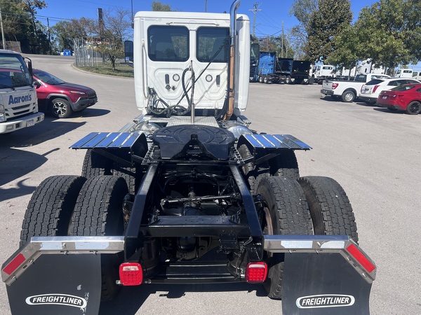 FREIGHTLINER CASCADIA 126DC 2022