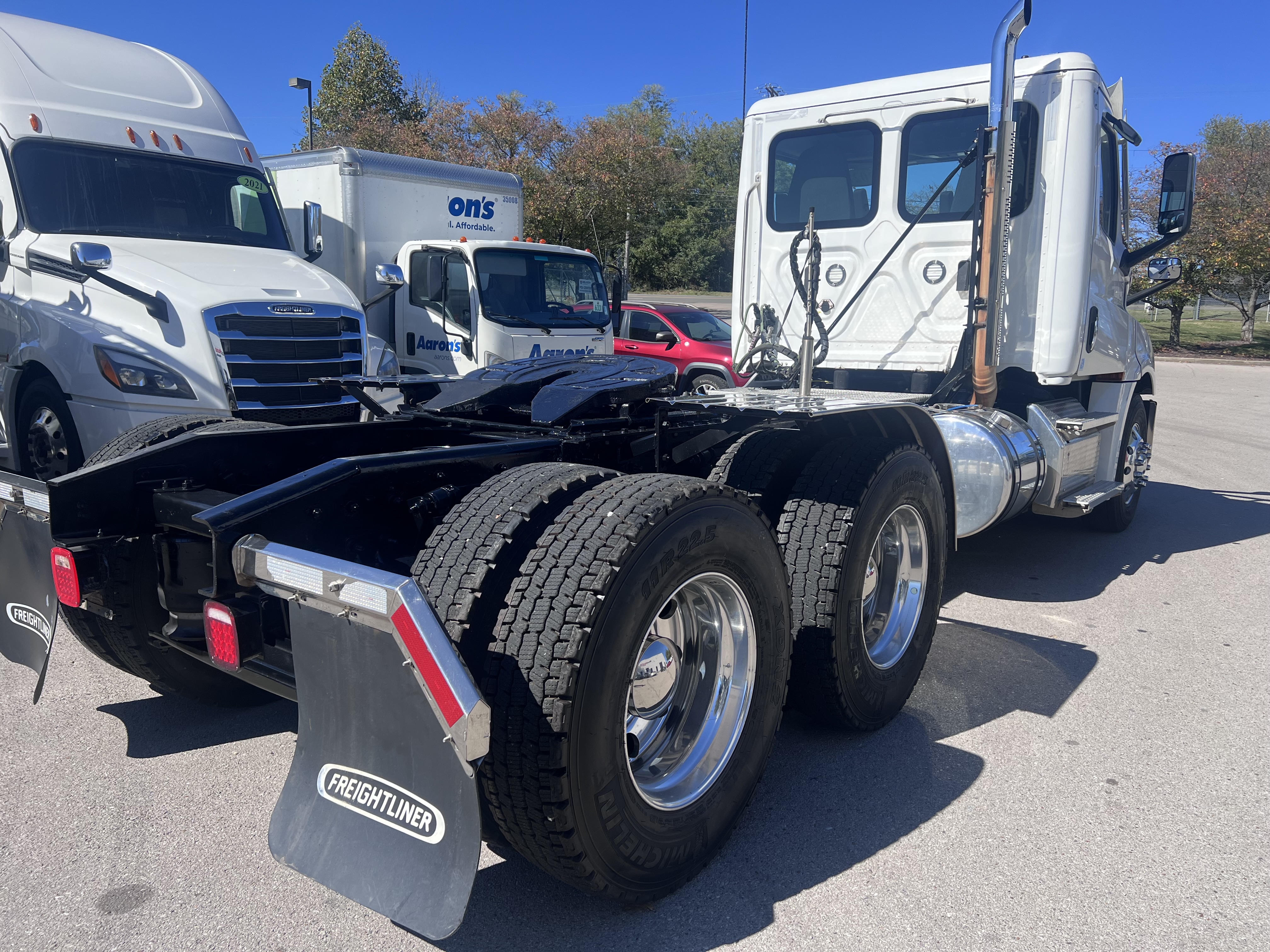 2022 FREIGHTLINER CASCADIA 126DC - image 6