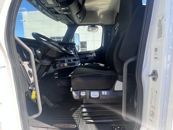 FREIGHTLINER CASCADIA 126DC 2022