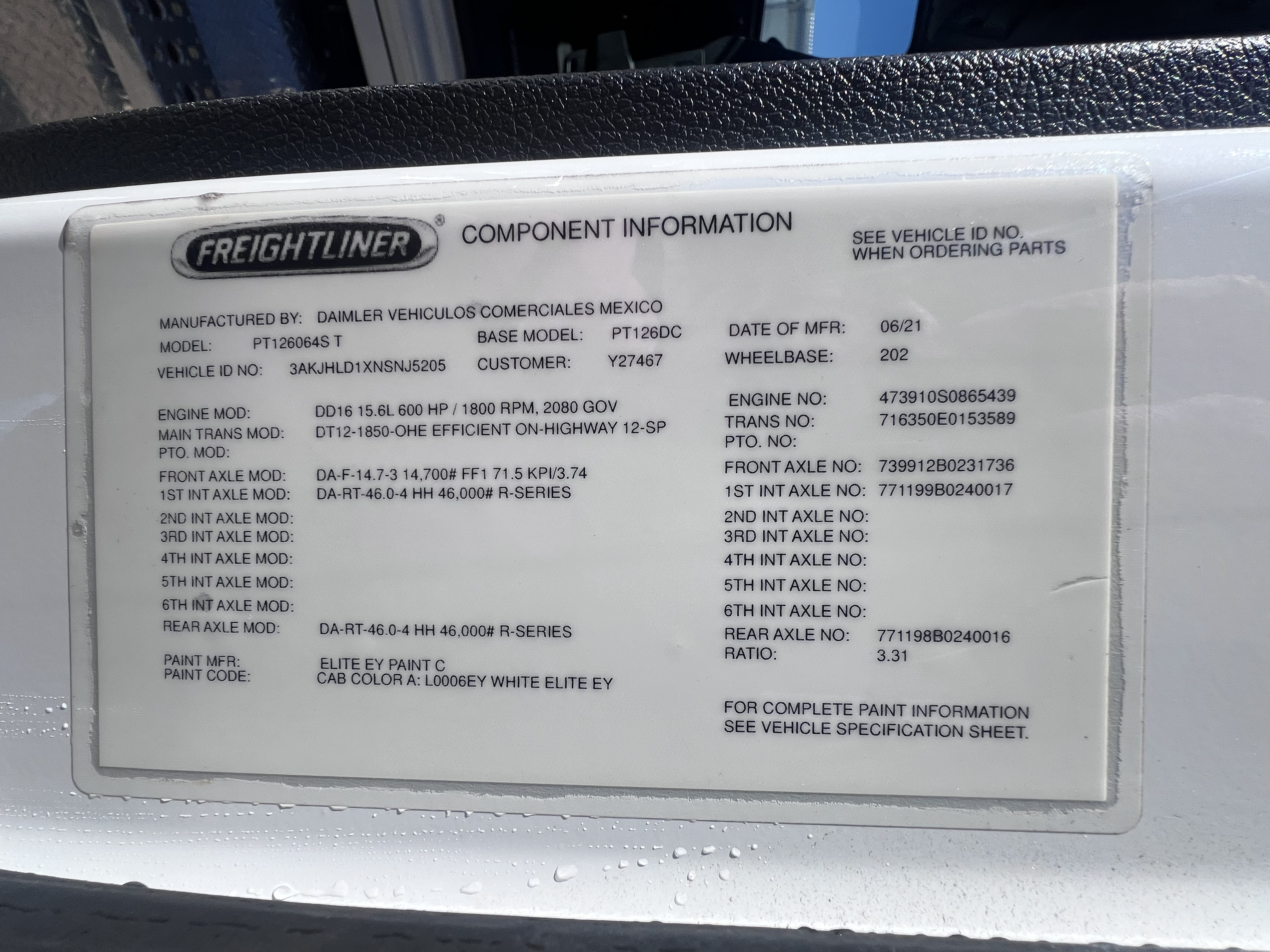 2022 FREIGHTLINER CASCADIA 126DC - image 26