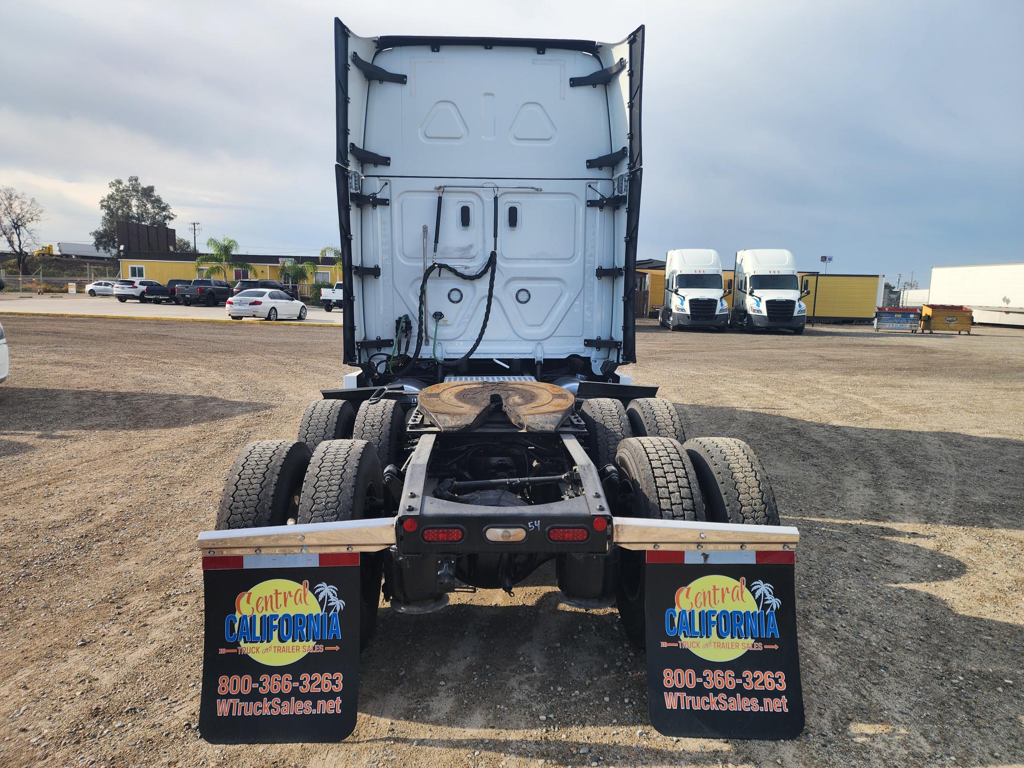 2023 FREIGHTLINER CASCADIA 126SLP - image 5