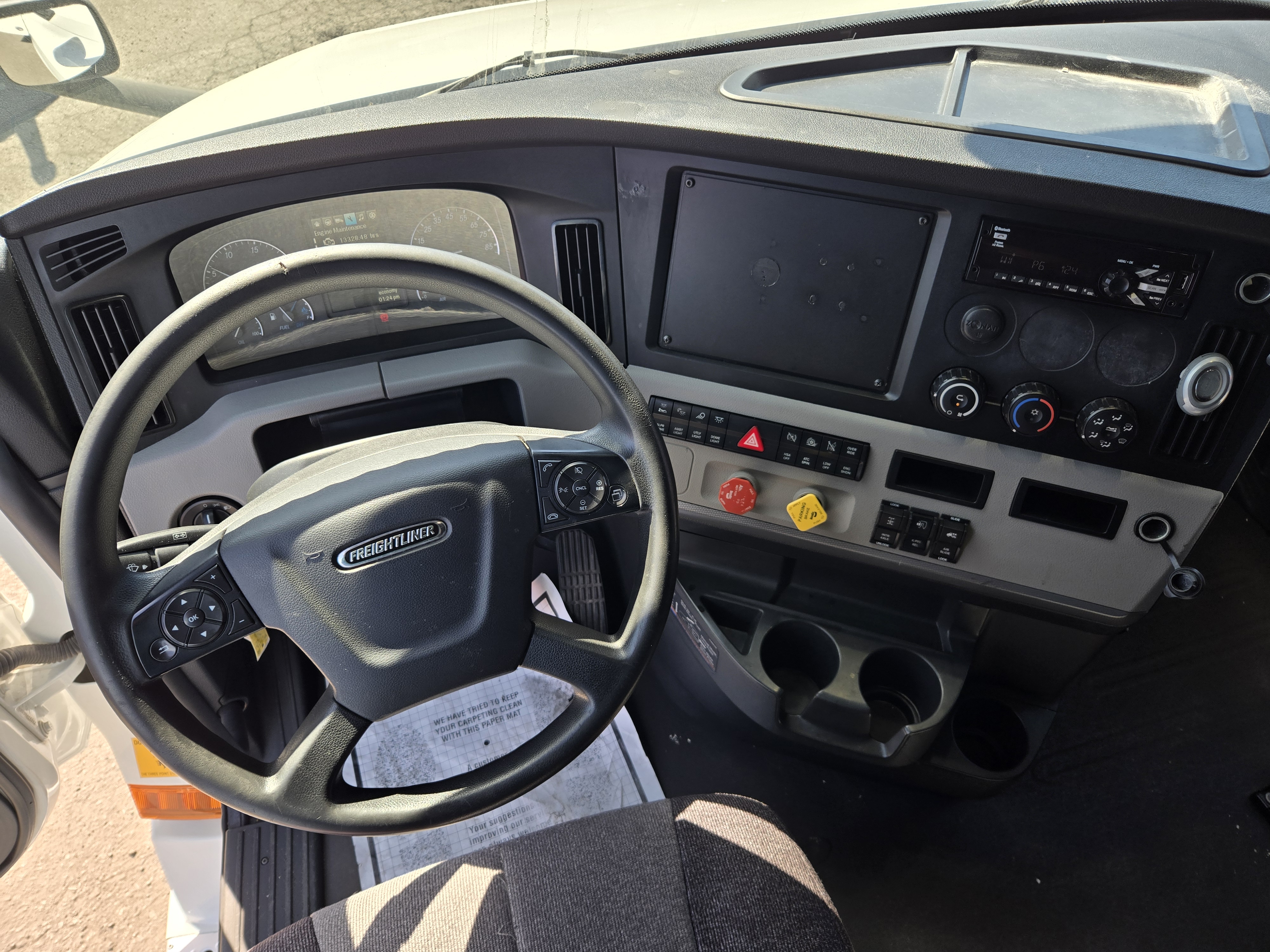 2020 FREIGHTLINER CASCADIA 126SLP - image 19