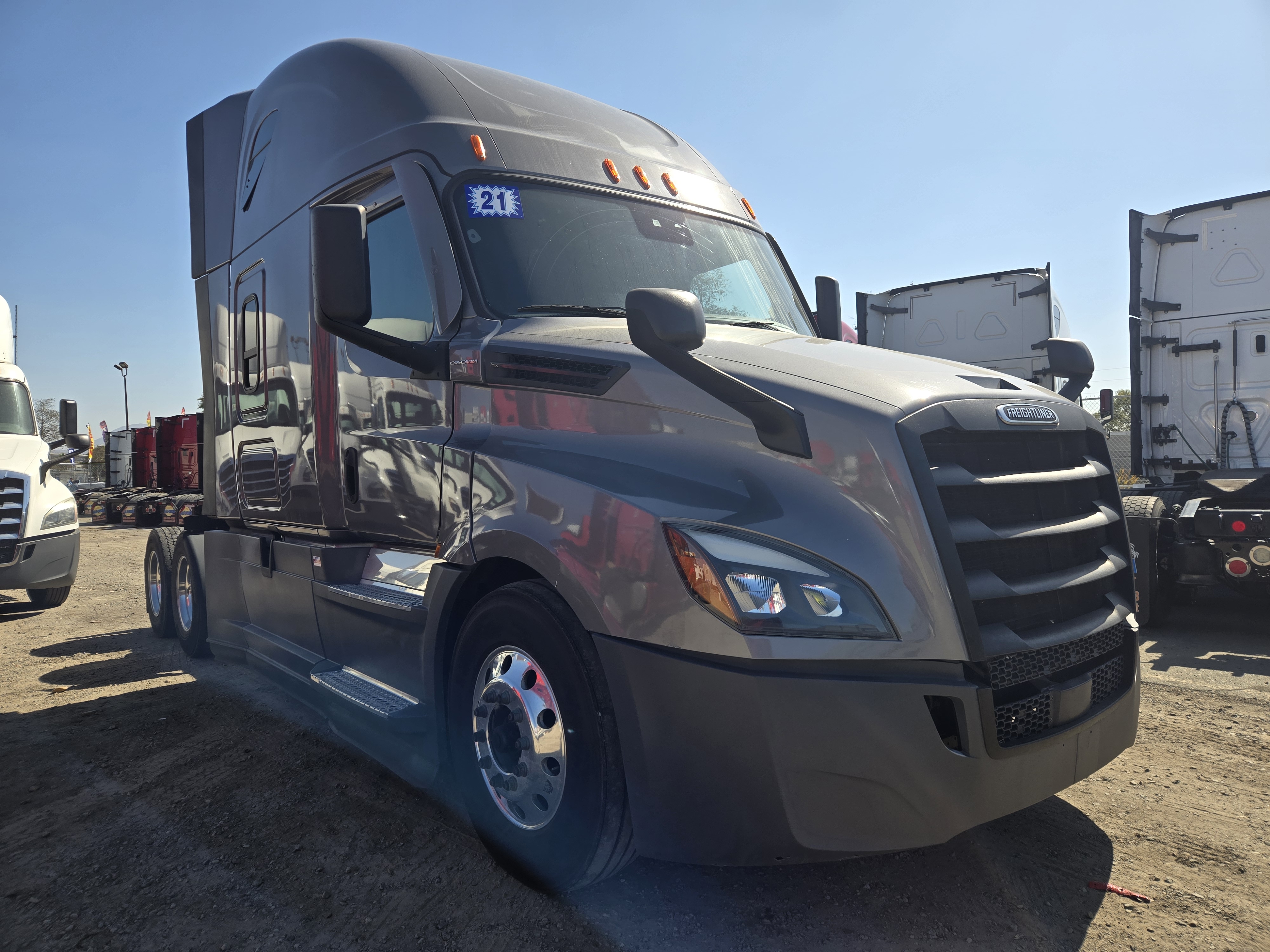 2021 FREIGHTLINER CASCADIA 126SLP - image 9
