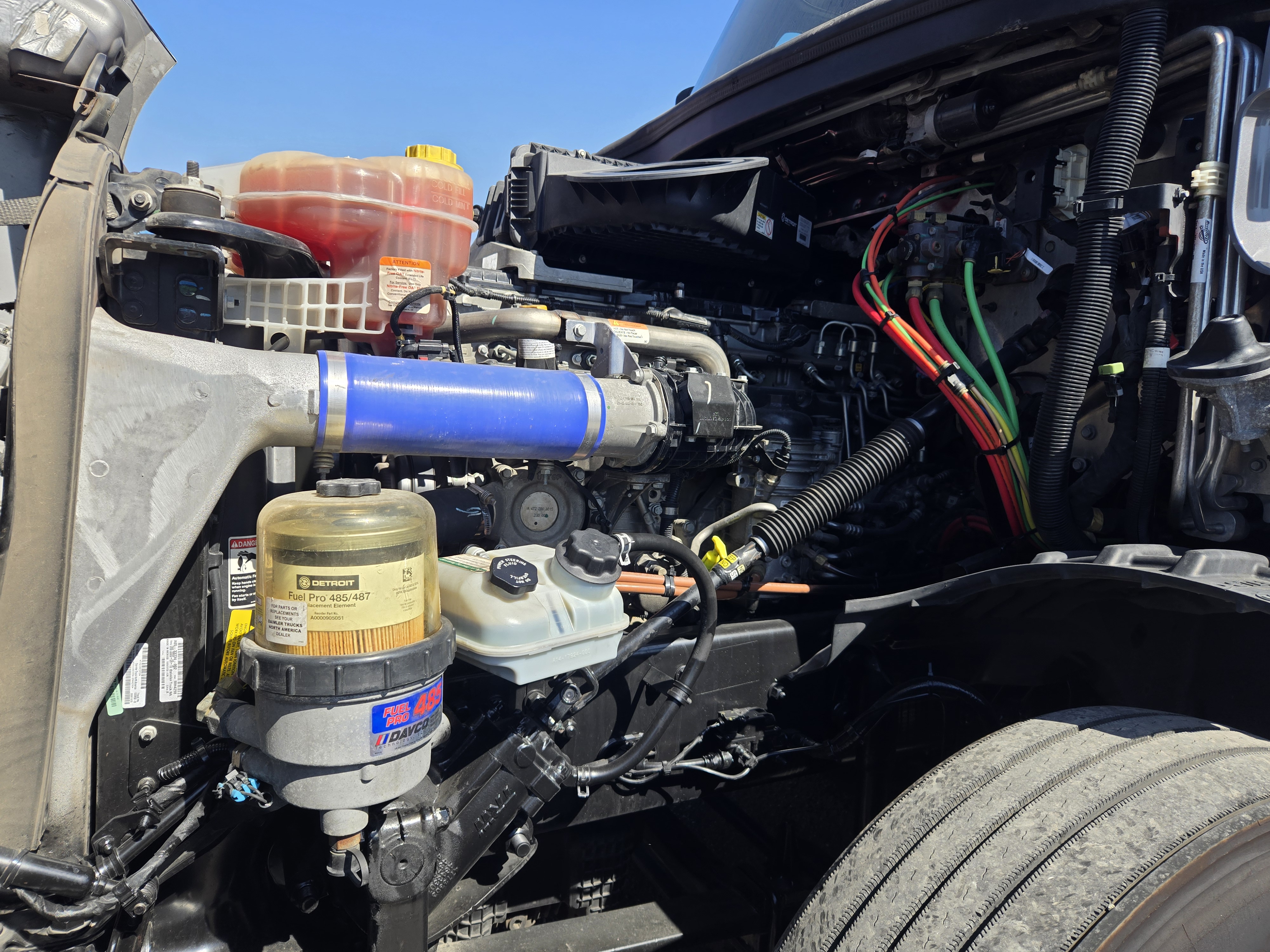 2021 FREIGHTLINER CASCADIA 126SLP - image 10